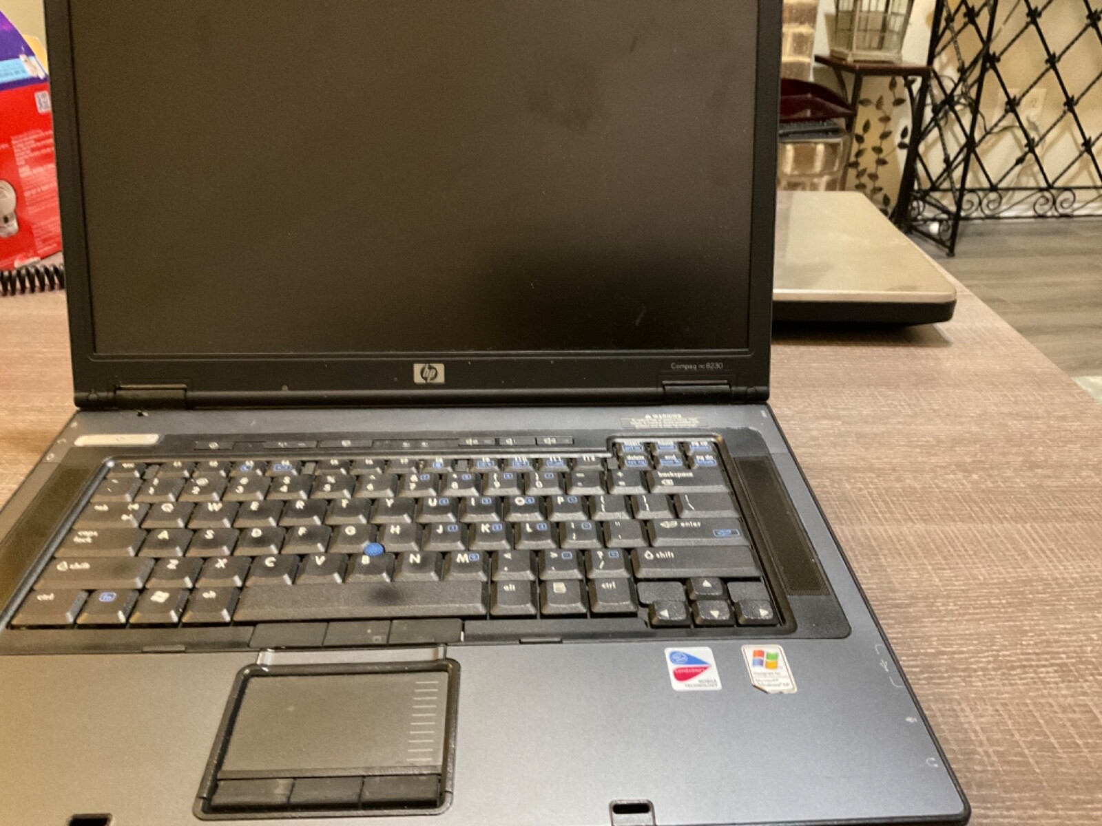HP Compaq NC8230 Intel Pentium M @ 1.86GHz 1GB RAM No HDD No OS