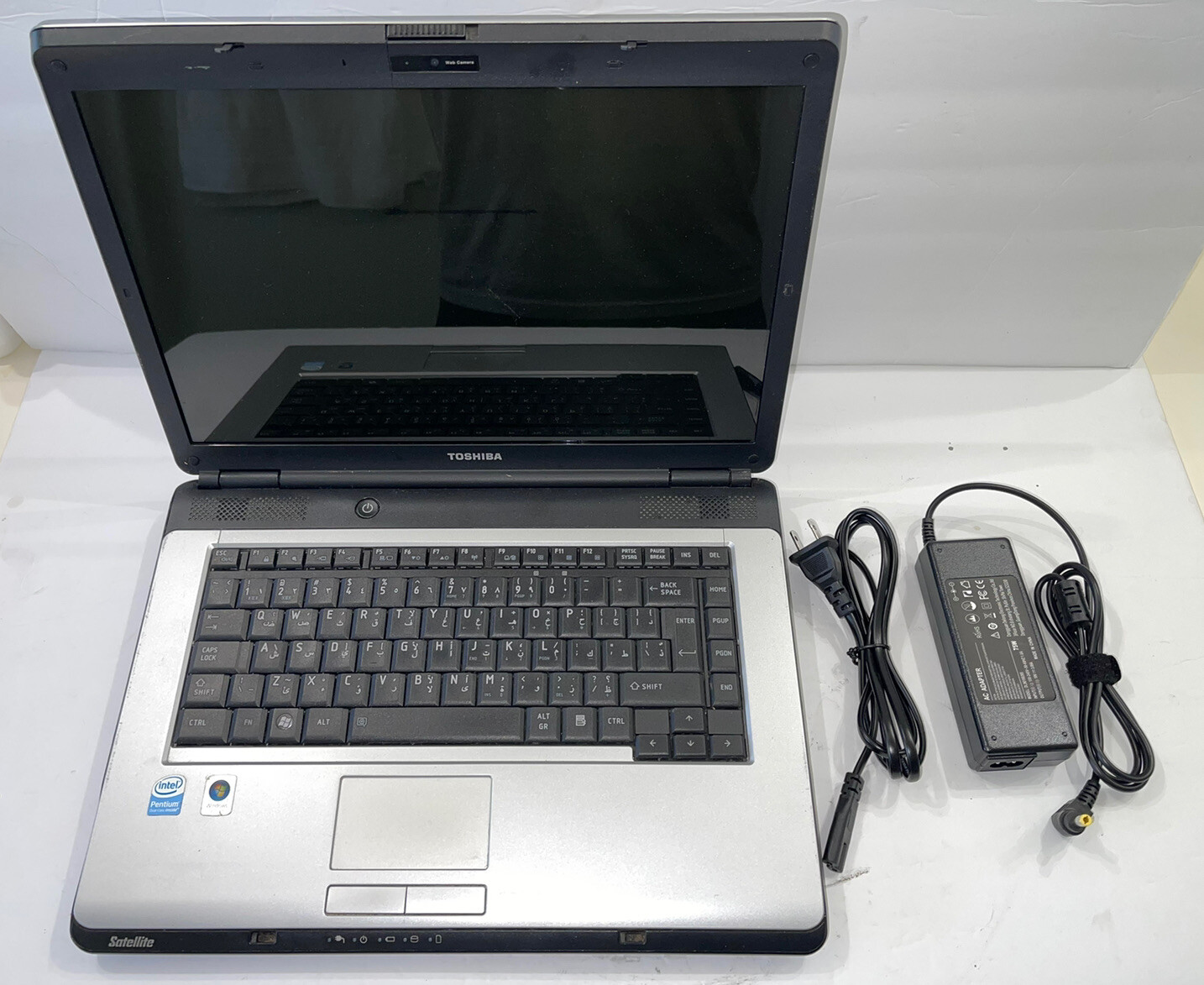 15.4” Toshiba Satellite L300-129 Laptop 2GB RAM 160GB HDD Windows VISTA 4 PARTS!