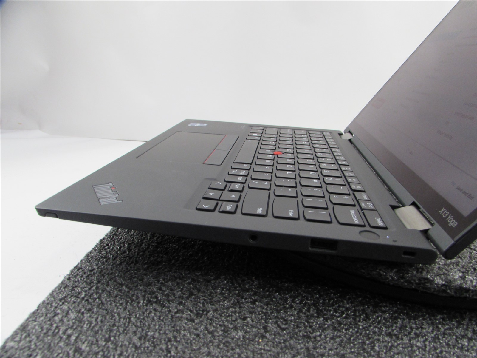 LENOVO THINKPAD X13 YOGA (Gen 3) 13.3″ 2-in-1 I5-1245U 256GB SSD 16GB RAM NO O.S