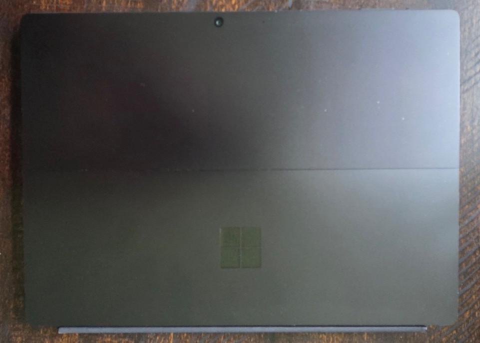 Microsoft Surface Pro 11 13″ OLED X Elite 16GB 512GB + Keyboard Pen Charger Case