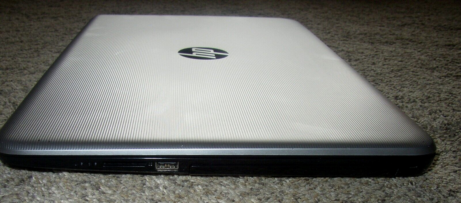 HP 17Z-Y000 17.3″ AMD A9-9410 X 2 2.9GHZ 1TB HD – 8 GB RAM – Windows 10