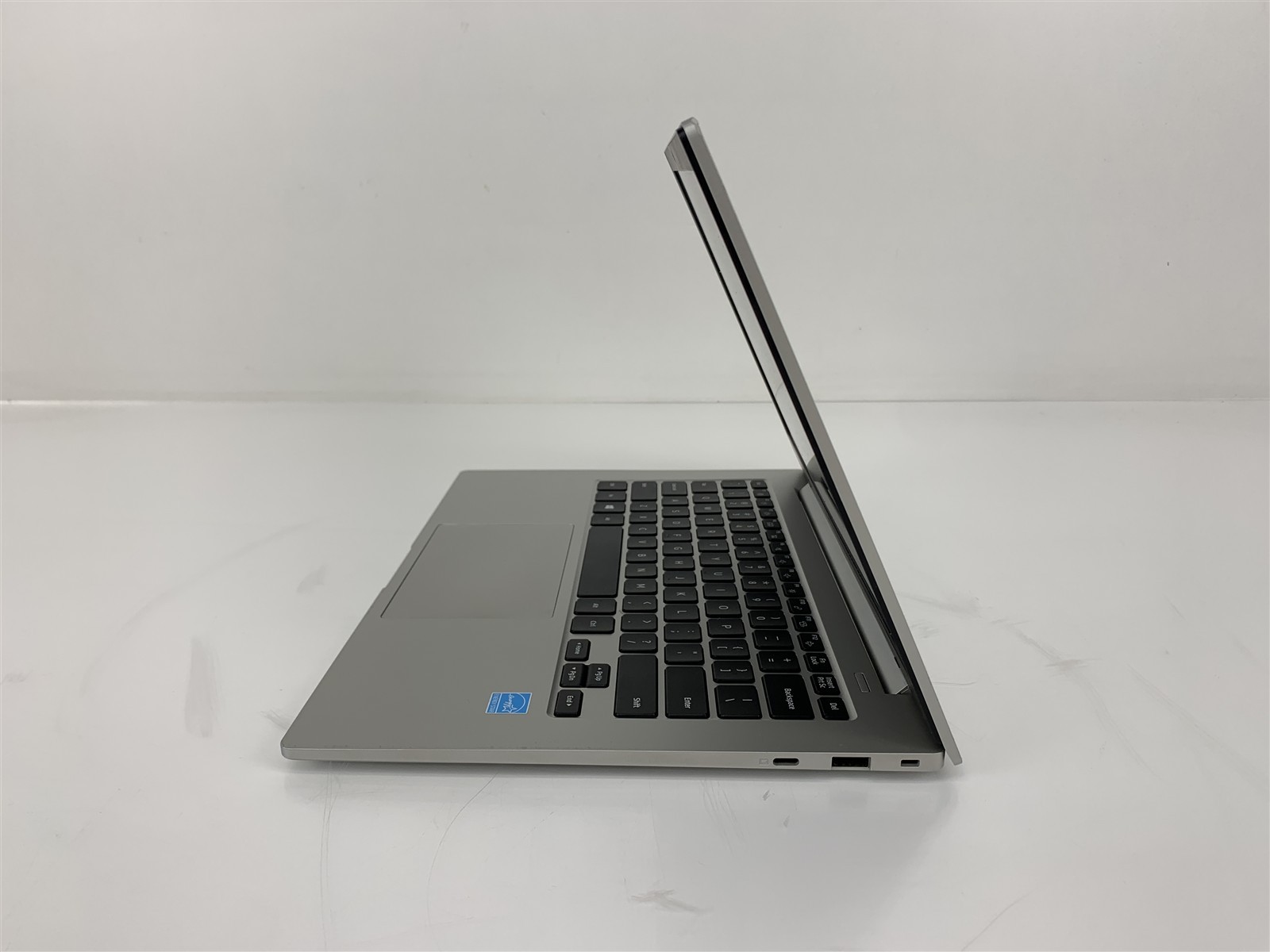 Samsung Galaxy Book Go Qualcomm Snapdragon 7C 2.55GHz 4GB SDRAM 64GB Win11