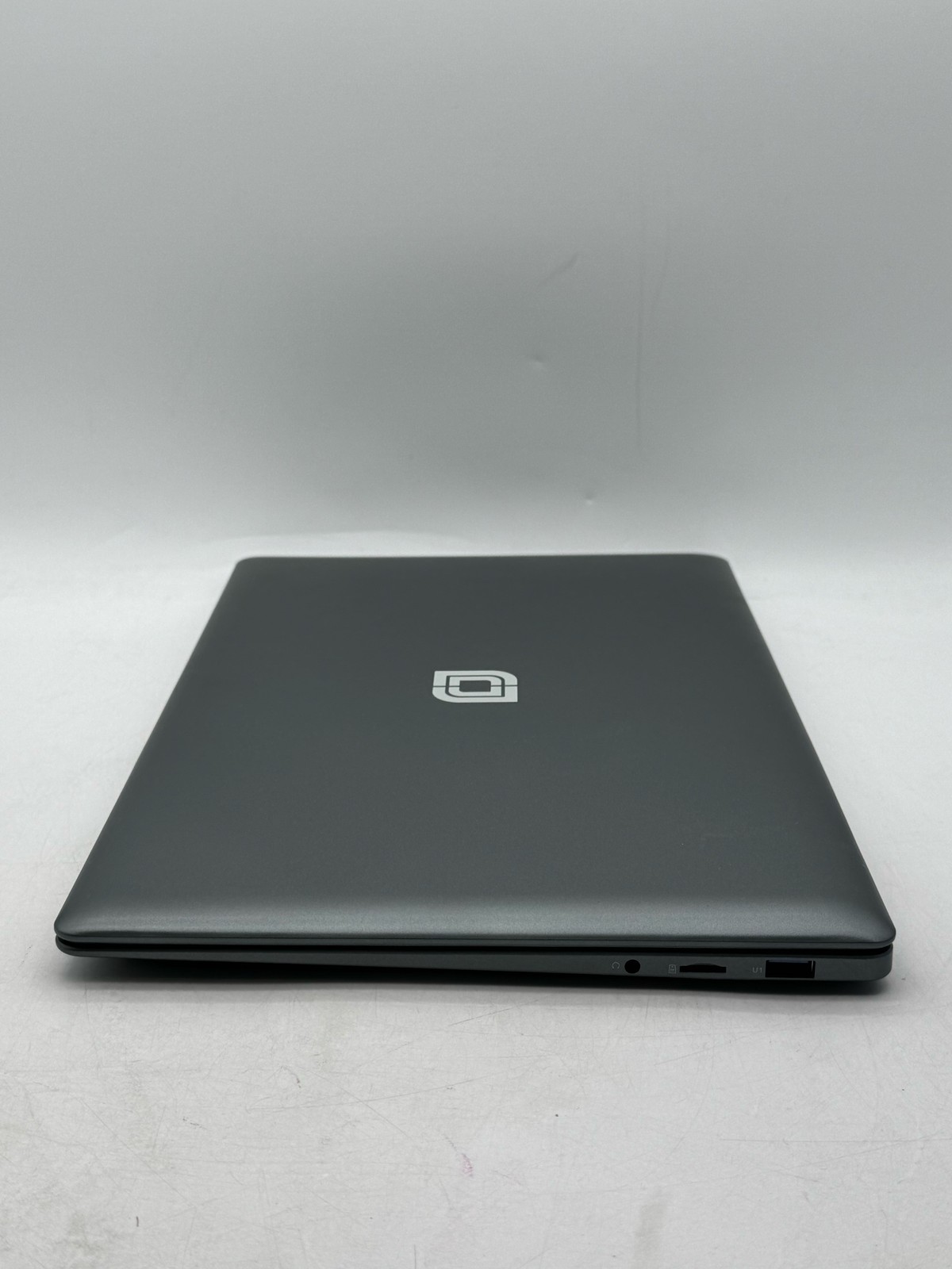 (BROKEN) Jumper EZbook X3 Laptop 13.3in FHD Celeron 12GB RAM 512GB SSD Silver