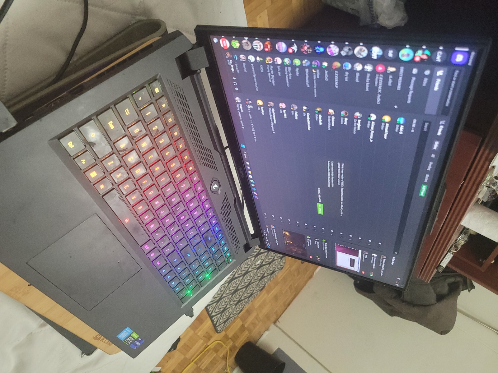 Aorus YE5 game laptop. 32 gb RAM, i9 12th gen 14 cores, geforce 3080ti win11pro