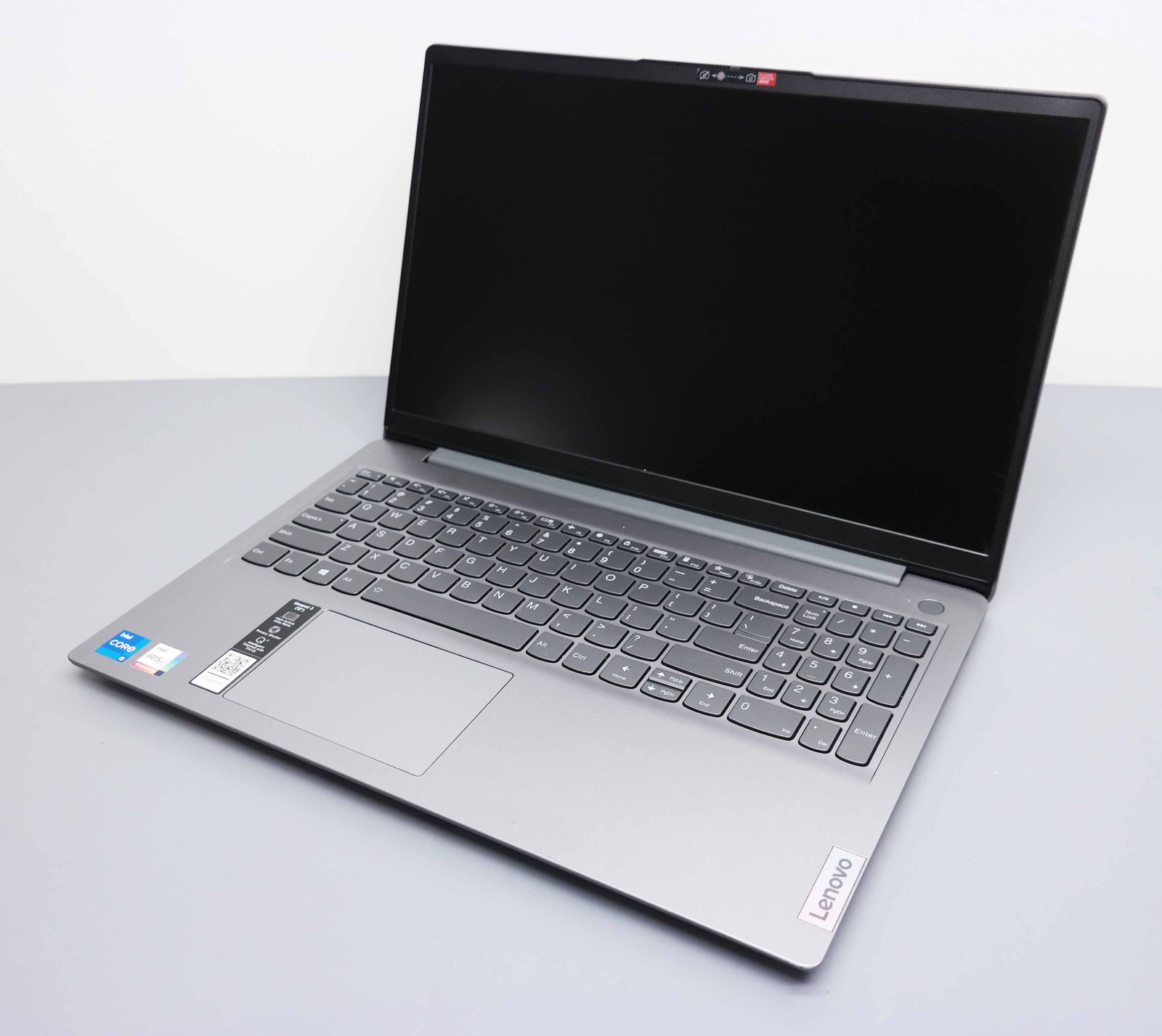 IdeaPad 3 82H801DQUS 15.6″ Intel Core i5-1135G7 12GB 256GB