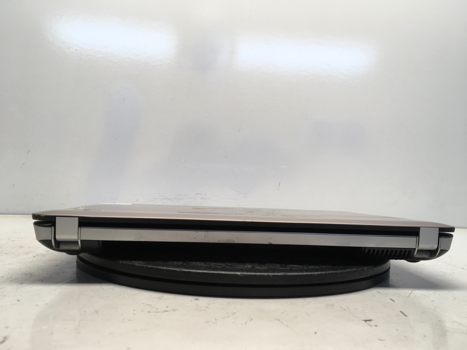HP Pavilion DM4-1165DX Intel i5-M450 2.4GHz 4 GB NO HDD