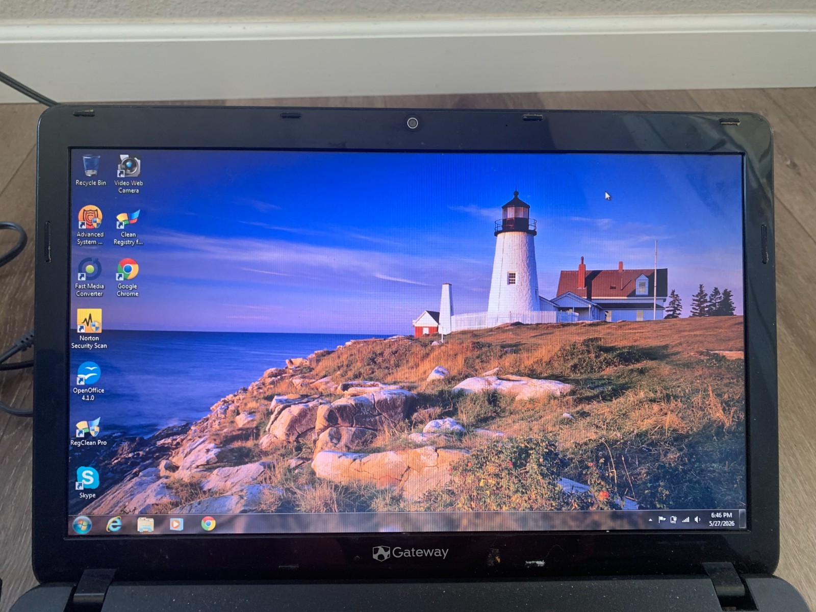 Gateway NV57H62u 15.6″ Intel Pentium B960 2.20GHz 4GB 320GB HDD Win 7 Home