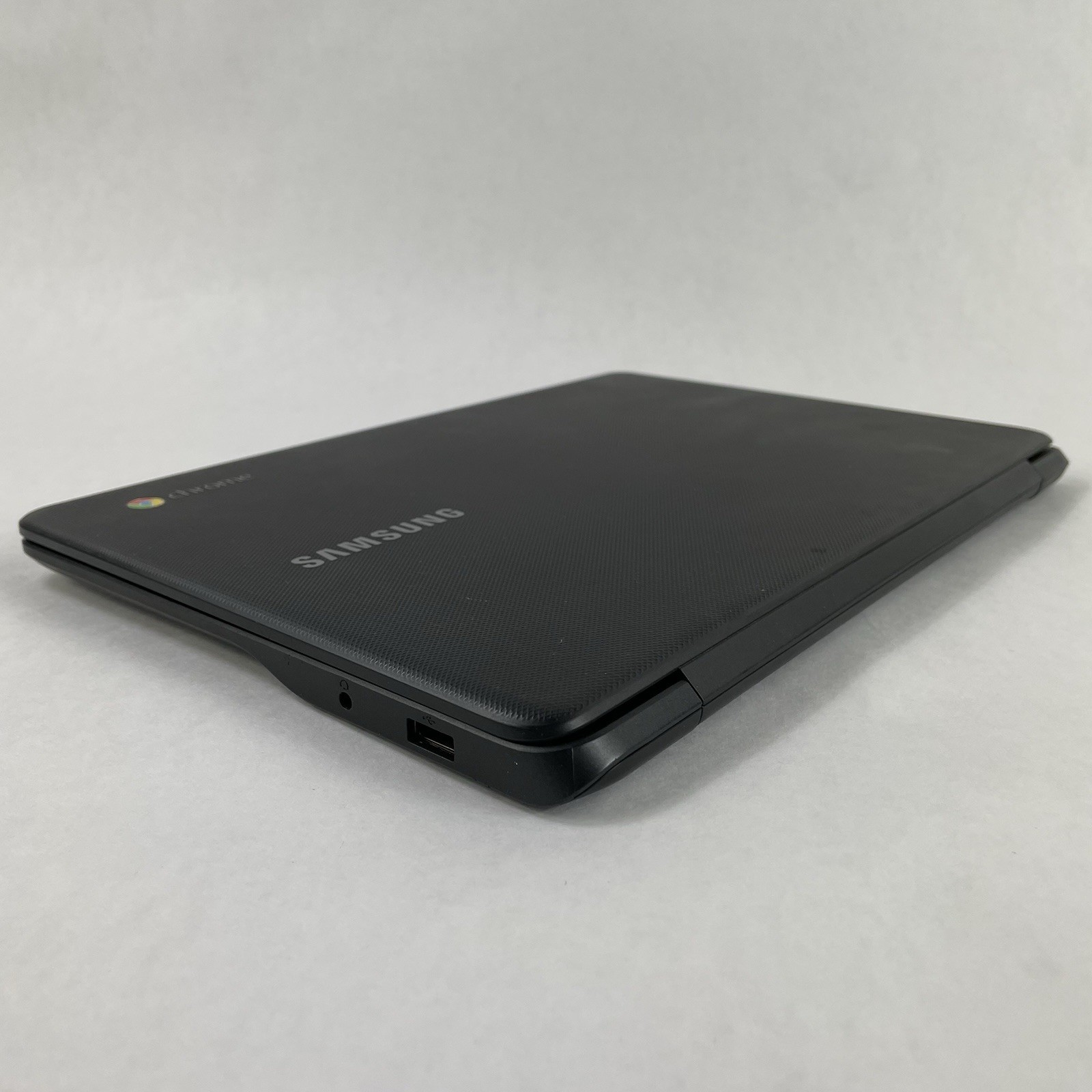 Samsung NoteBook 500C XE500C13 11.6″ Celeron N3060 1.60 GHz 4 GB RAM 16 GB SSD