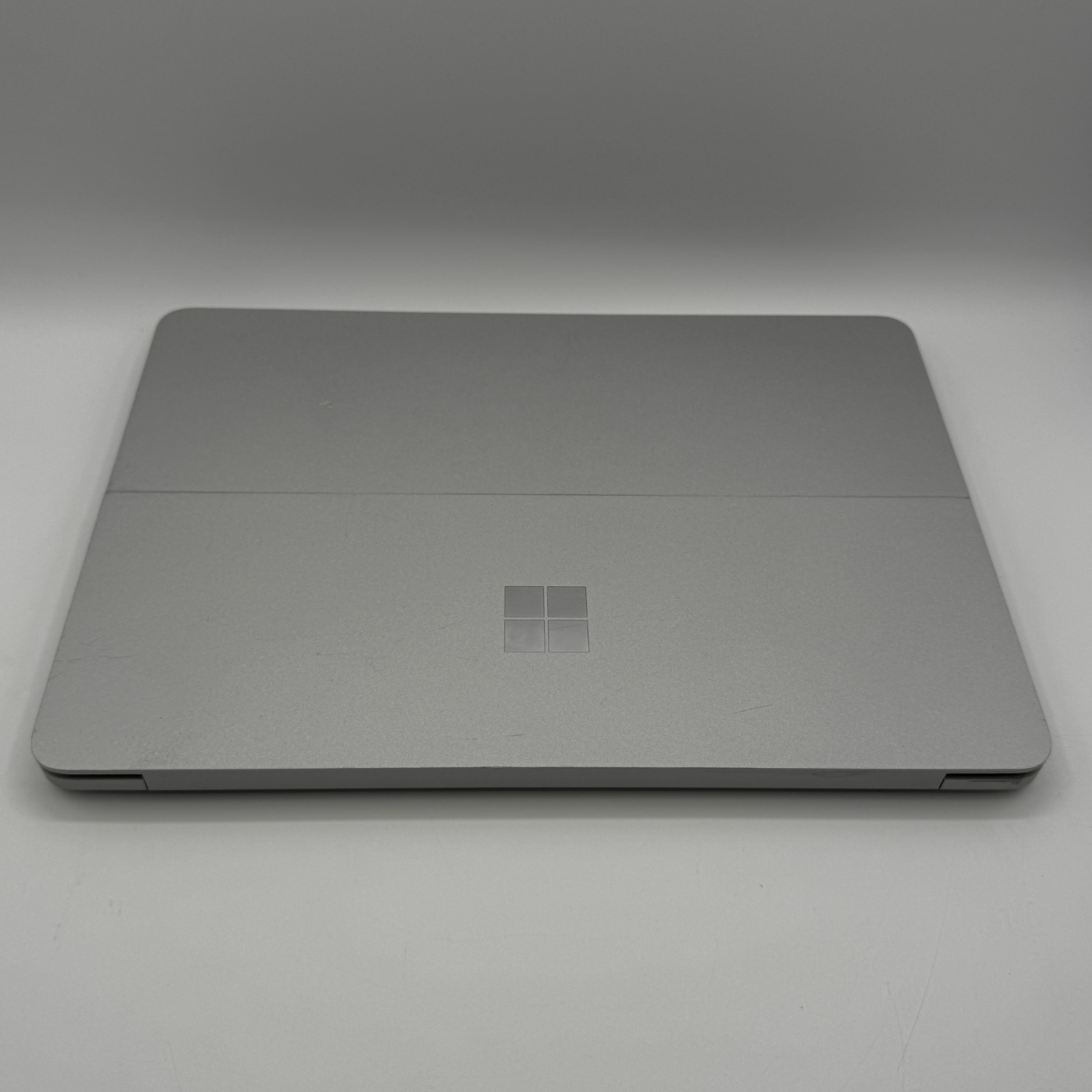 Microsoft Surface Laptop Studio 1964 14.4″ i7-11370H RTX 3050 Ti 16GB RAM 512GB