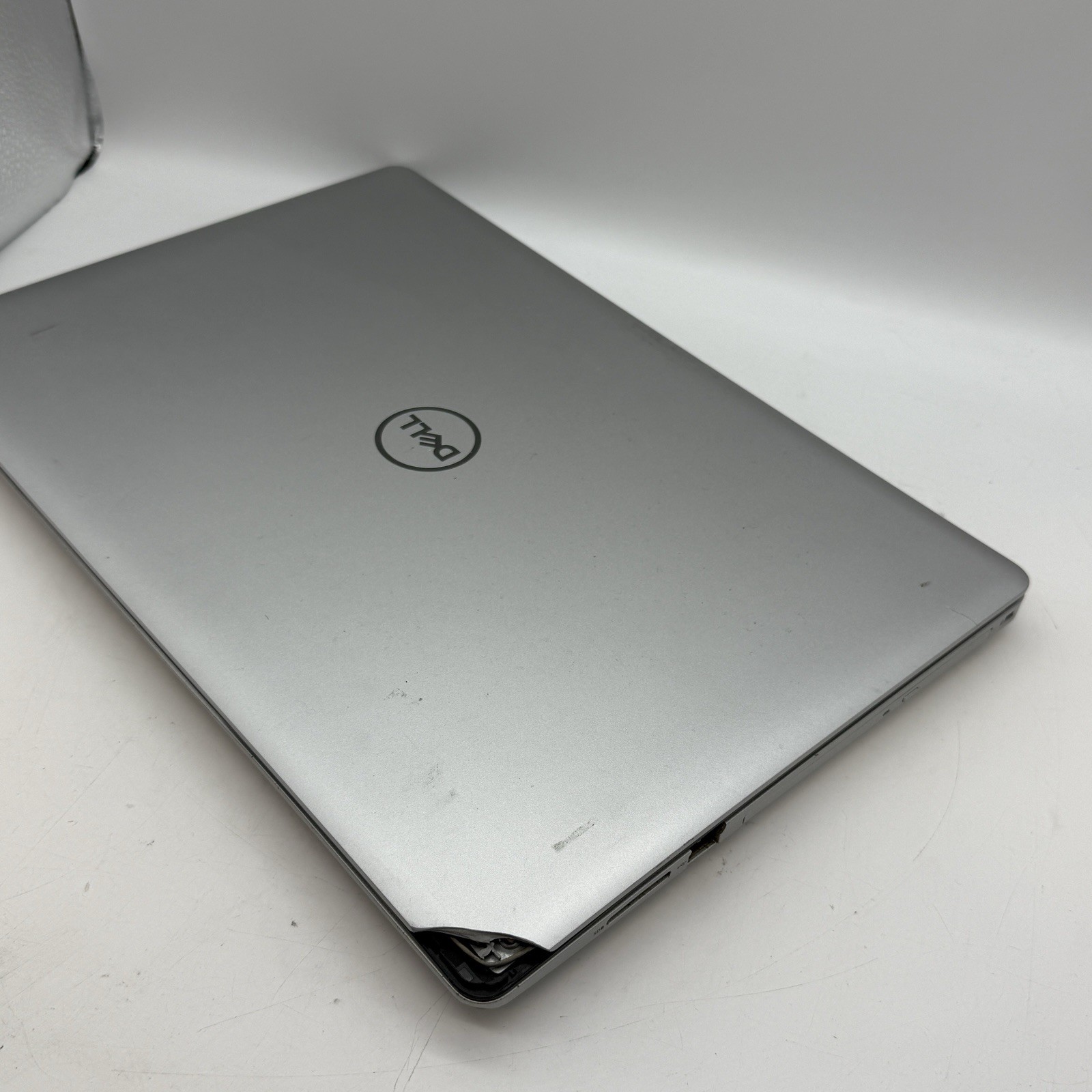 Dell Inspiron 5570 15.6 FHD i7-8550U 1.80GHz 12GB 128GB SSD/1TB HDD READ! – L47