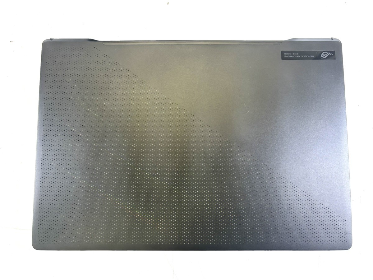 Vintage ASUS ZEPHYRUS M16 (P09031293)