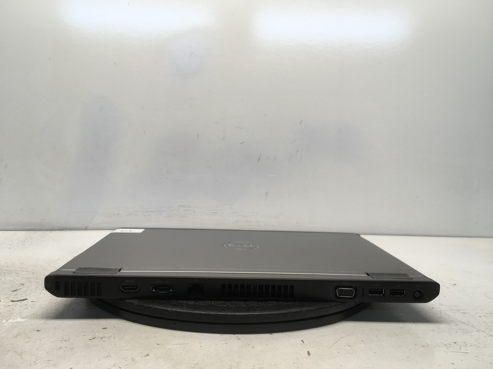 Dell Vostro V130 Intel i5-U470 1.33GHz 4 GB NO HDD No Batt