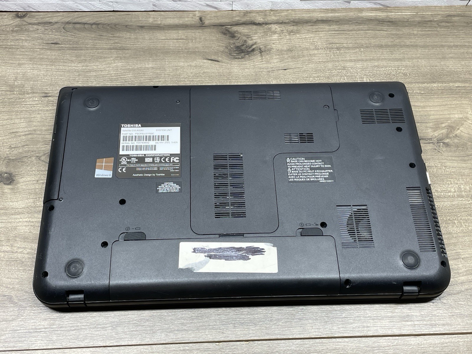 Toshiba Satellite C55-A5281 15.6″ Intel Core i5 Processor For Parts/Repair *READ