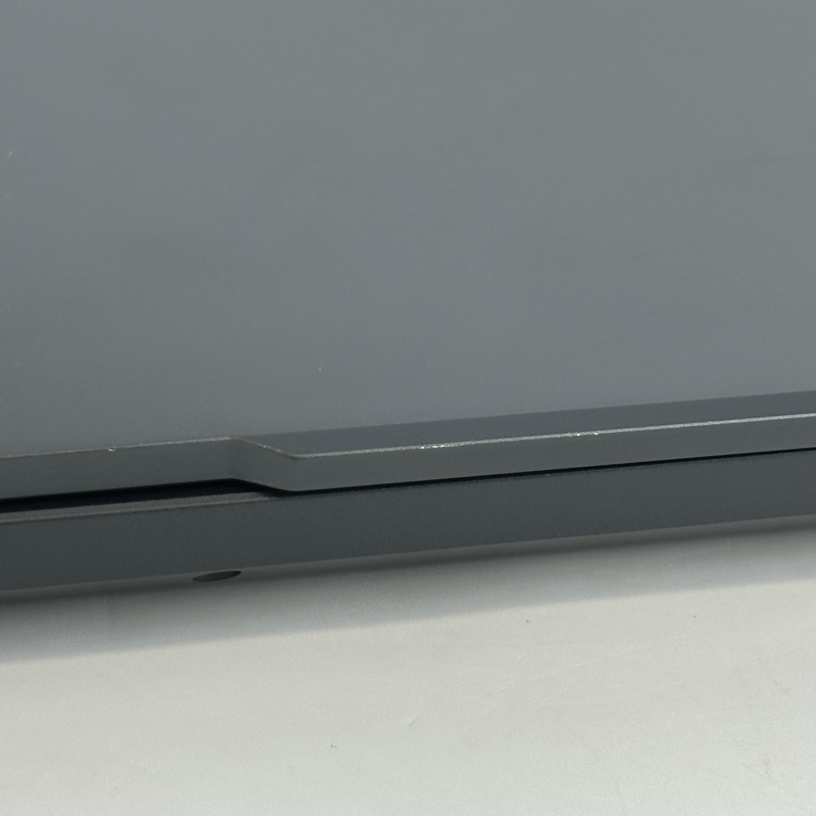 Lenovo Legion Pro 5i Gen 8 16 240Hz QHD+ 2.1GHz i7-13700HX 32GB 1TB SSD RTX 4070