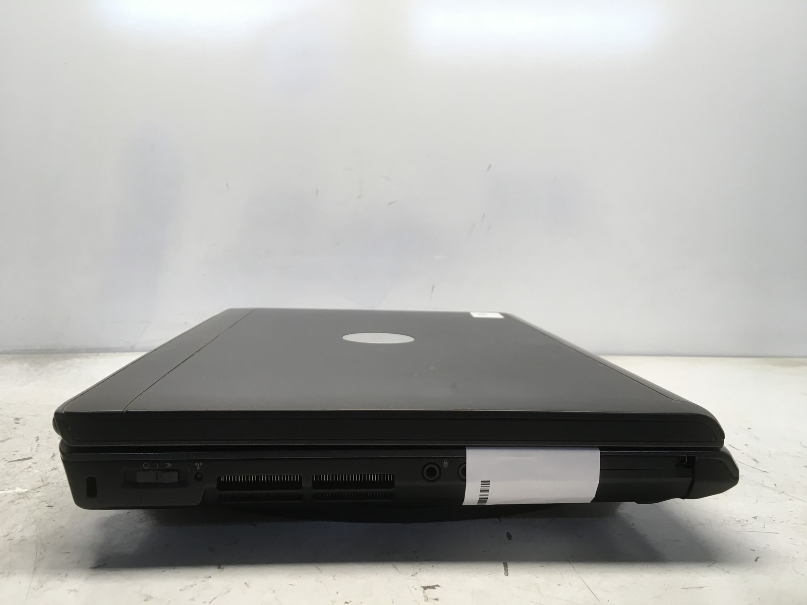 Dell Vostro 1500 Intel Core 2 Duo 06FD 1.4GHz 2 GB NO HDD No Batt