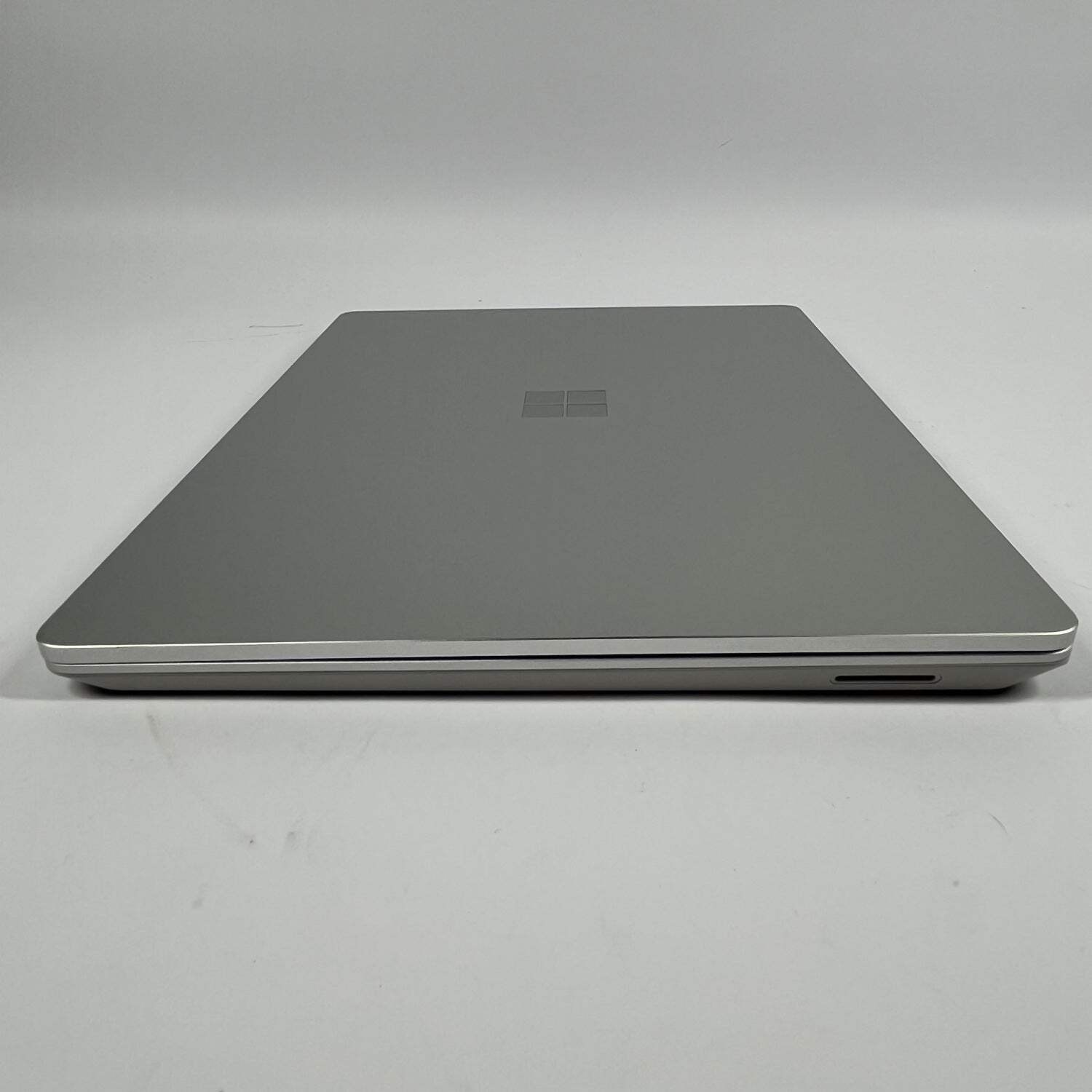 Broken Microsoft Surface Laptop GO 4GB RAM 64GB
