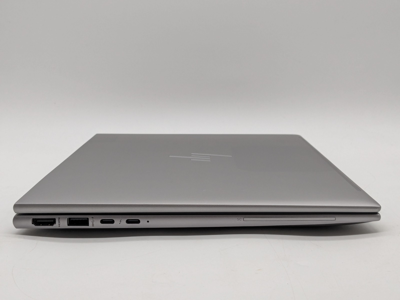HP ZBook Firefly G10 14″ FHD+ 13TH I5-1350P 512GB SSD 16GB W11P Webcam Backlit