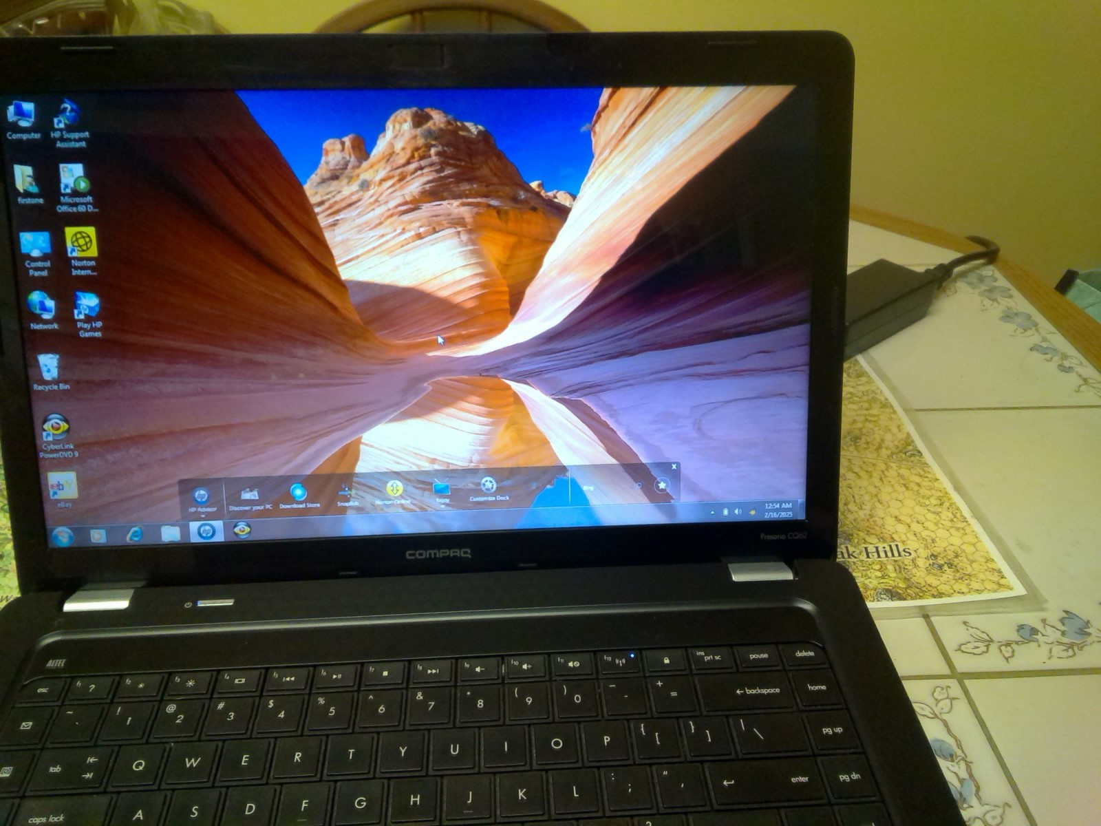Compaq Presario CQ62-220 AMD Athlon II Dual Core 2.1Ghz 320GBHdd 3GB Ram Win7