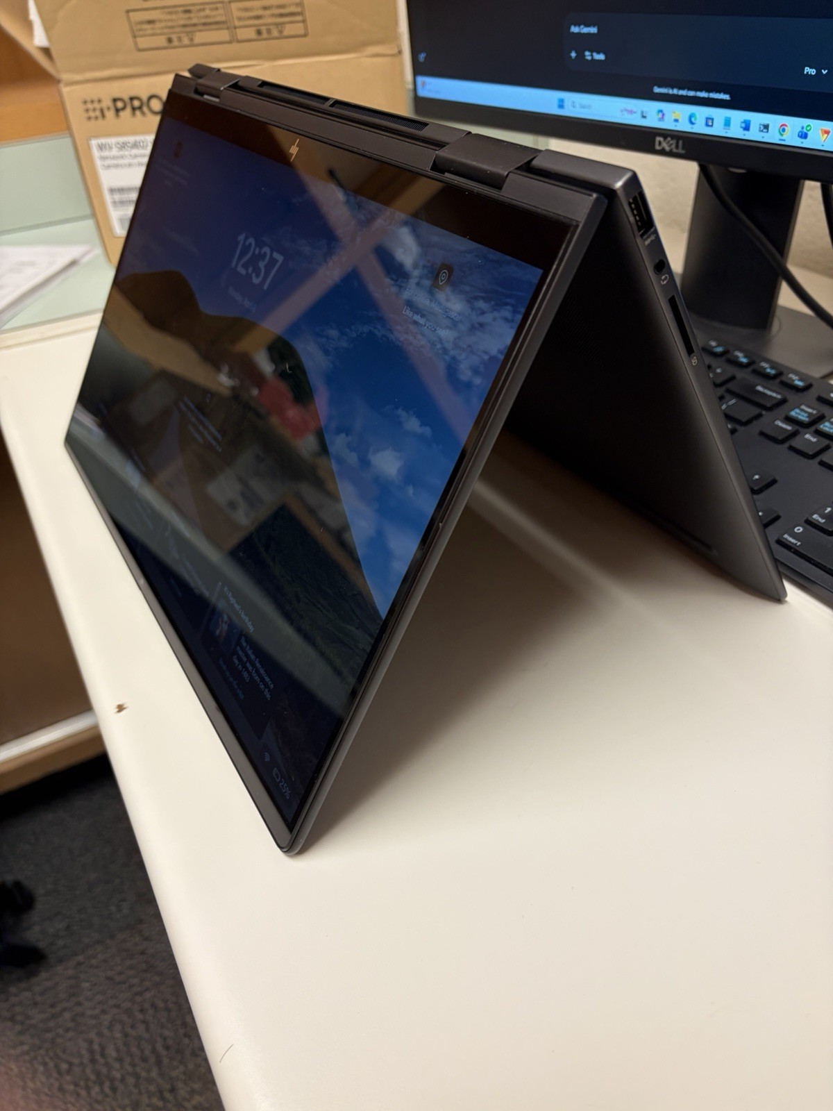 HP Envy x360 2-in-1 Intel Core i7 15″ Touchscreen Convertible Laptop Windows 11