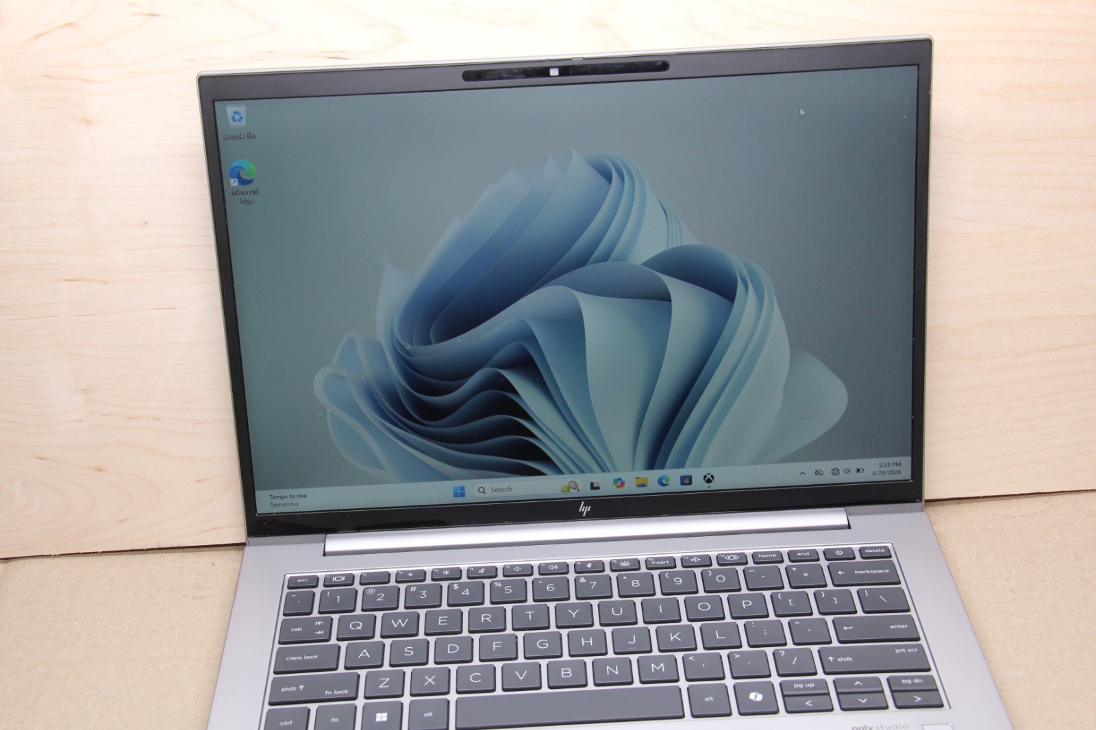 HP ZBook Firefly G11 14″ FHD+ ULTRA 7 165U – 512GB SSD – 16GB W11 Backlit – FAST