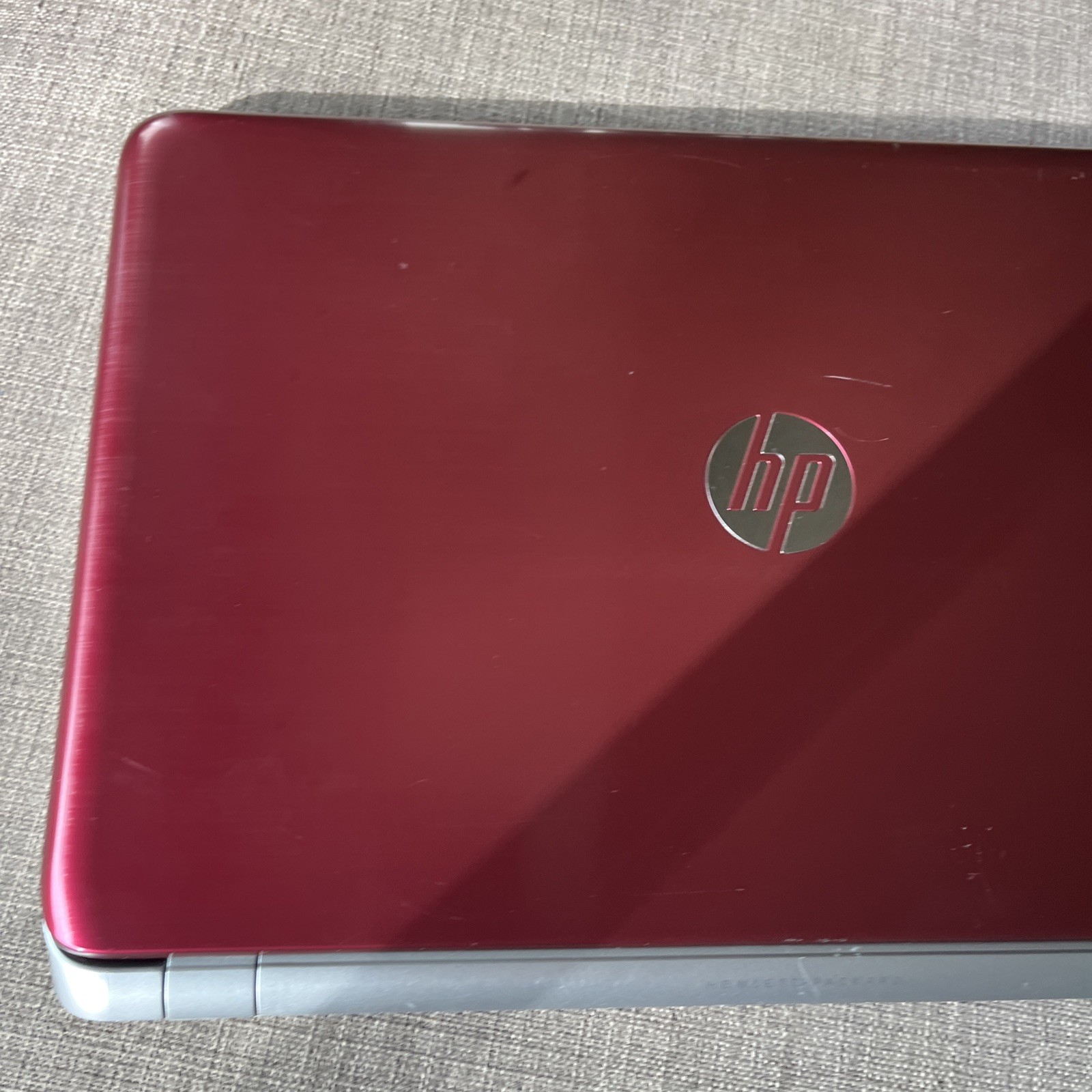 HP Pavilion 15 Notebook PC 15 i3 – 4005U 1.70ghz 12GB Ram 1TB Touchscreen (READ)
