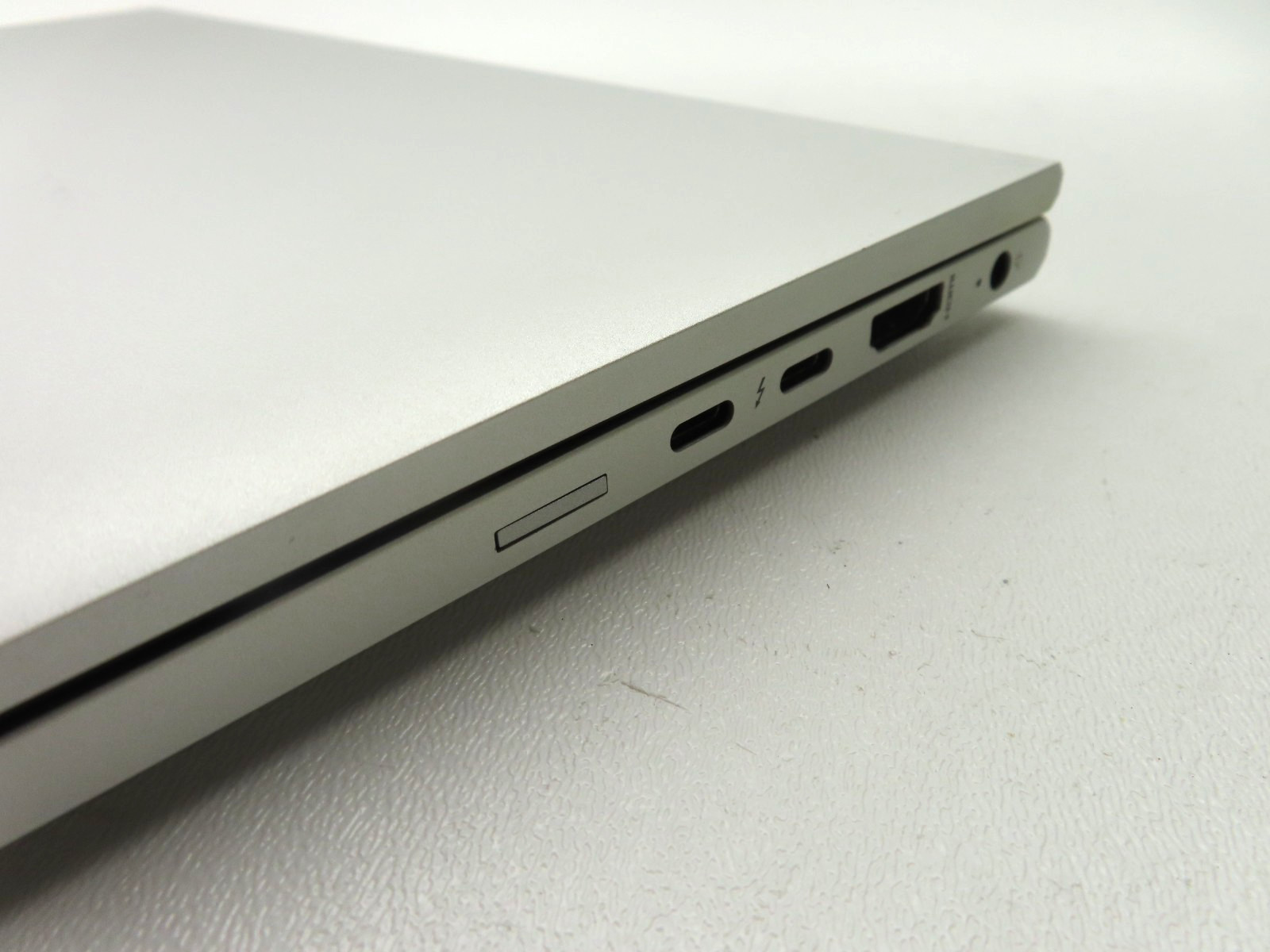 HP EliteBook 840 G8 14″ Intel Core i7-1165G7 2.8GHz 16GB RAM 512GB SSD