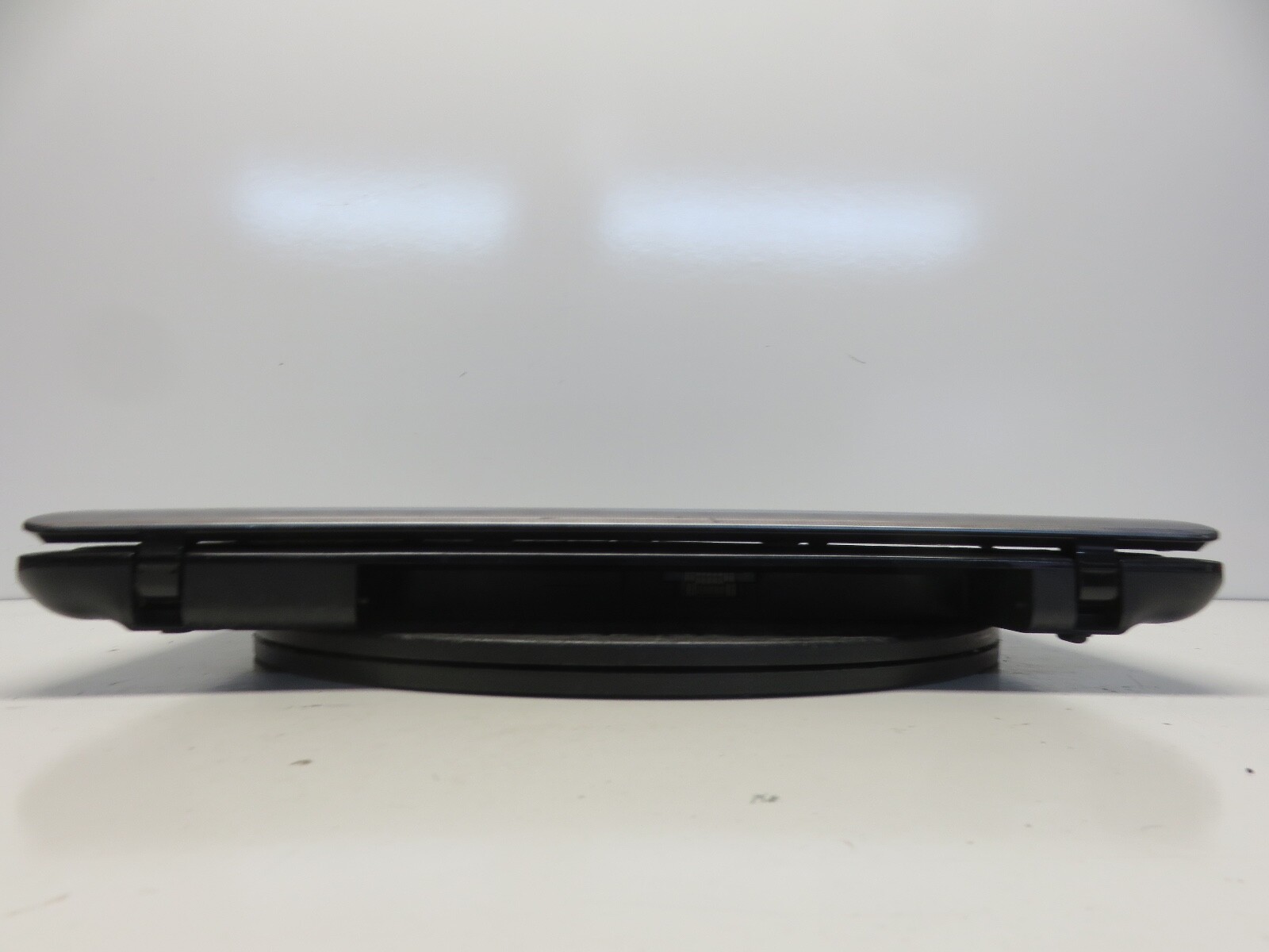 Toshiba Satellite L755-s5248 Intel Pentium B940 2 GHz 4 GB NO HDD No Batt