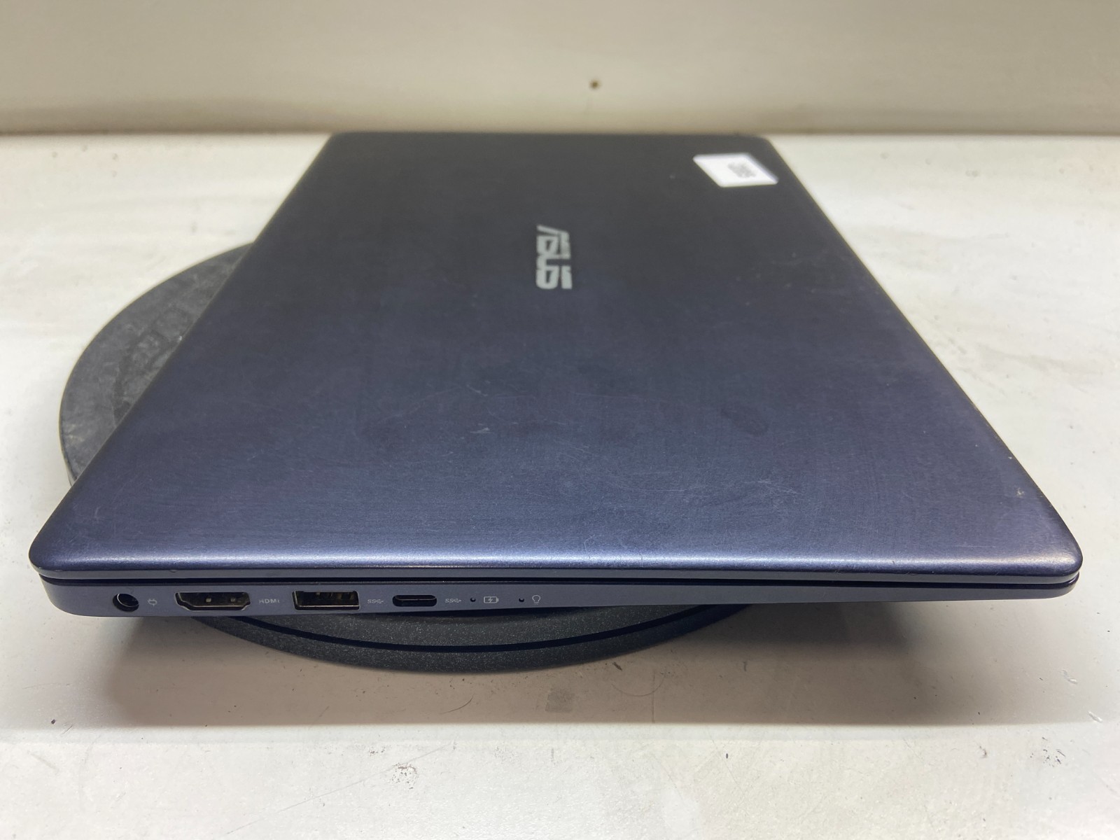 Asus Zenbook UX331F Intel Core i7-8565u 1.8GHz 8GB 128GB SSD Windows 11
