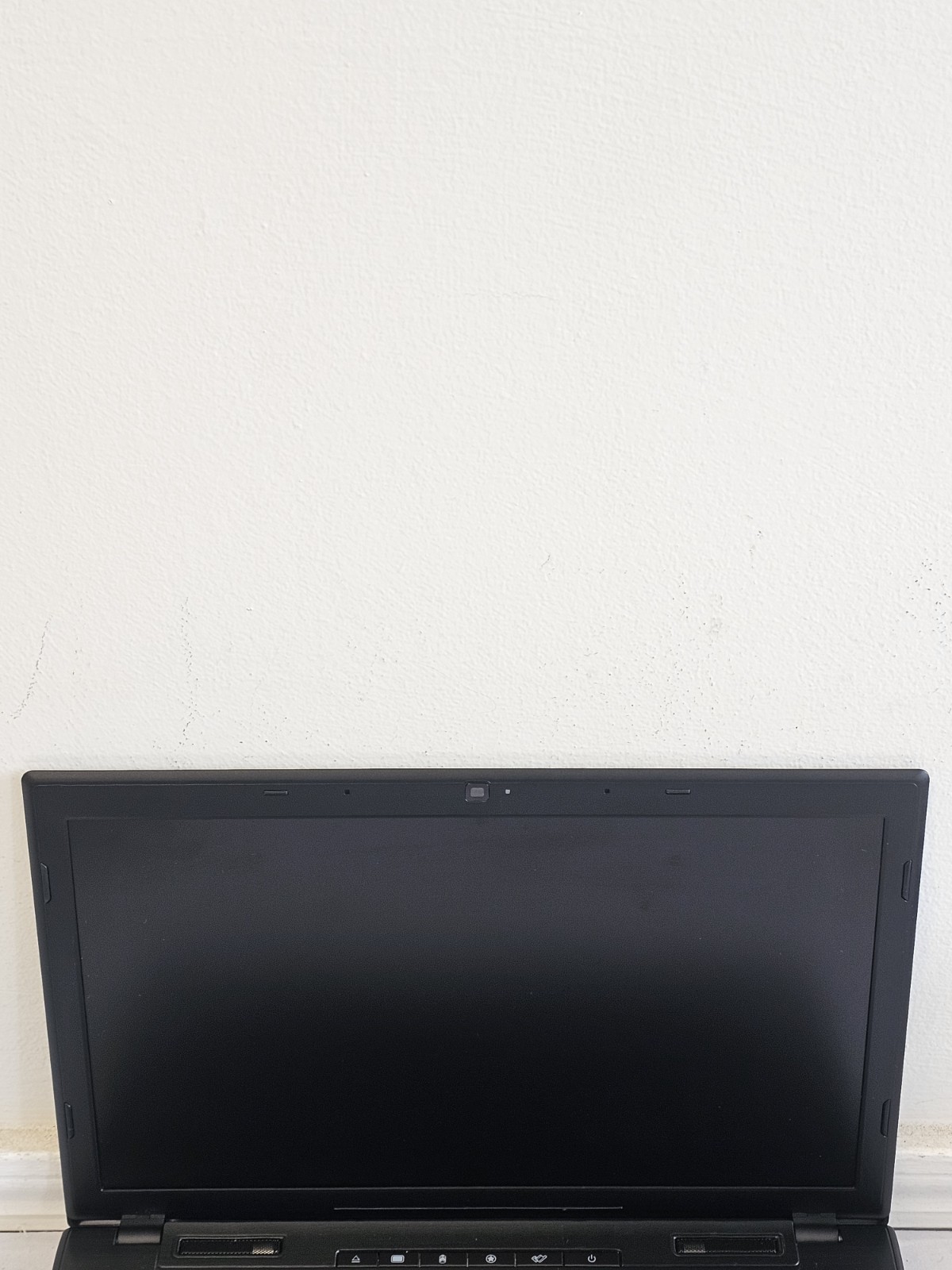 Nobilis MS-16GD Laptop – Intel Pentium 3550m – NO BATT – Parts/Repair – READ