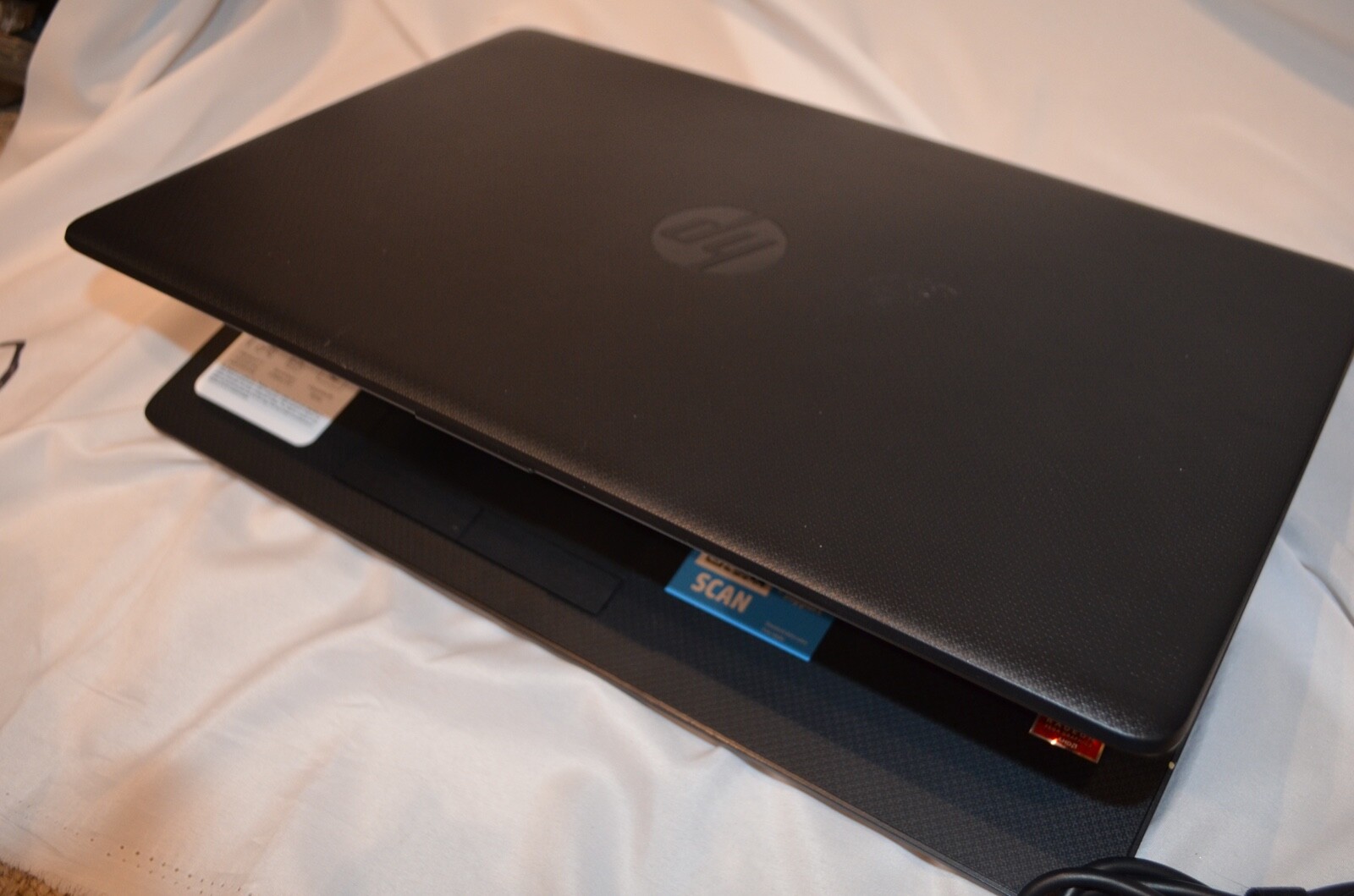HP Pavilion Laptop db1xxx AMD Ryzen 3 8GB RADEON VEGA MOBILE Gfx 250gb EXCELLENT