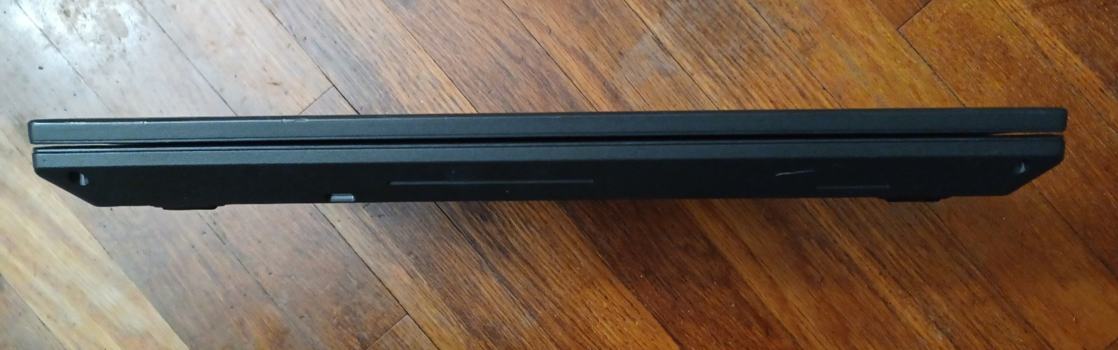 Lenovo ThinkPad L440 Intel Core i5-4300M 2.60GHz 8GB 500GB. AC Adap Included