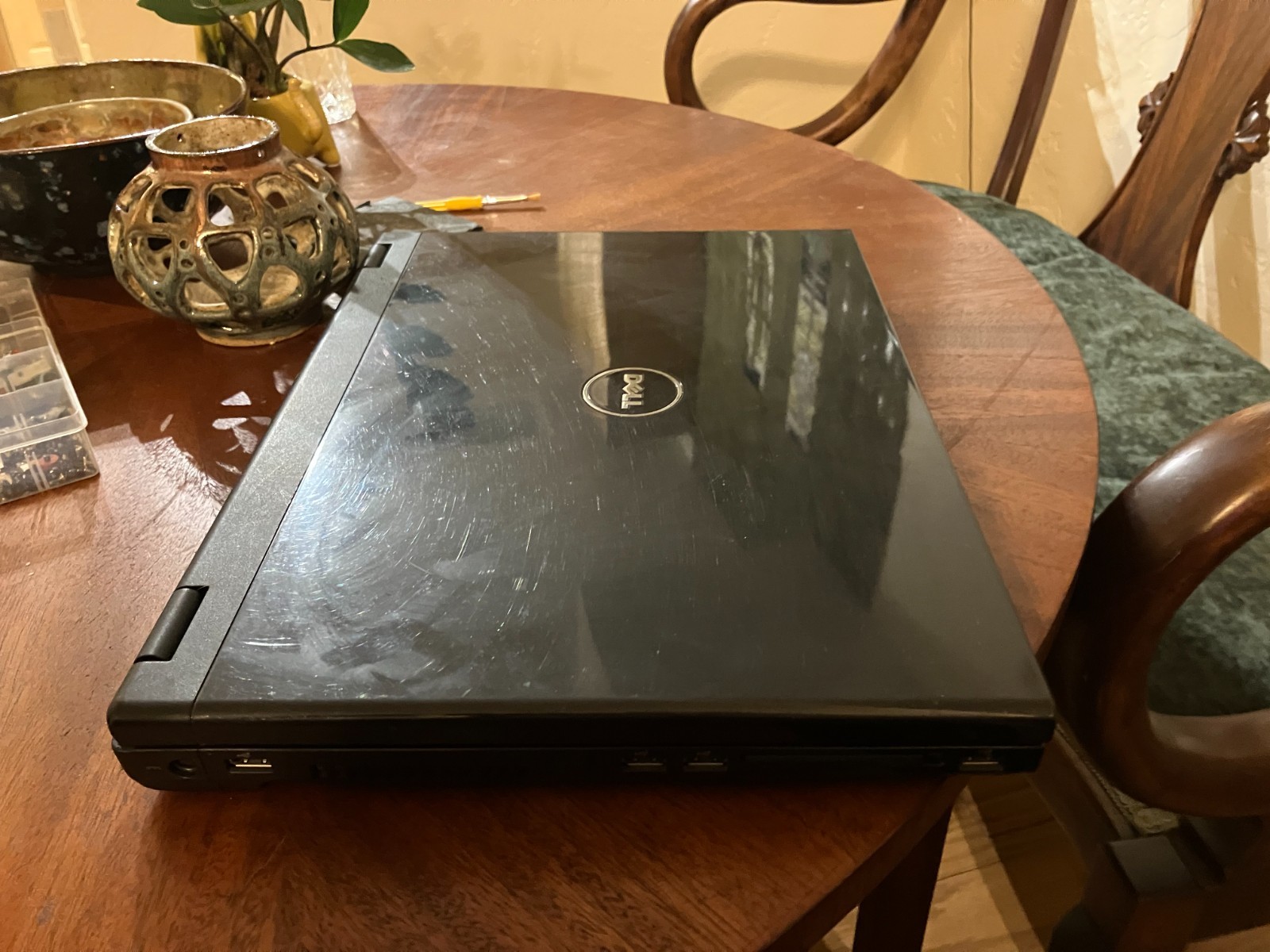 Dell Vostro 1710 17″ Vintage Laptop C2D 1.8GHz 4GB RAM 120GB SSD Win XP Wifi HD