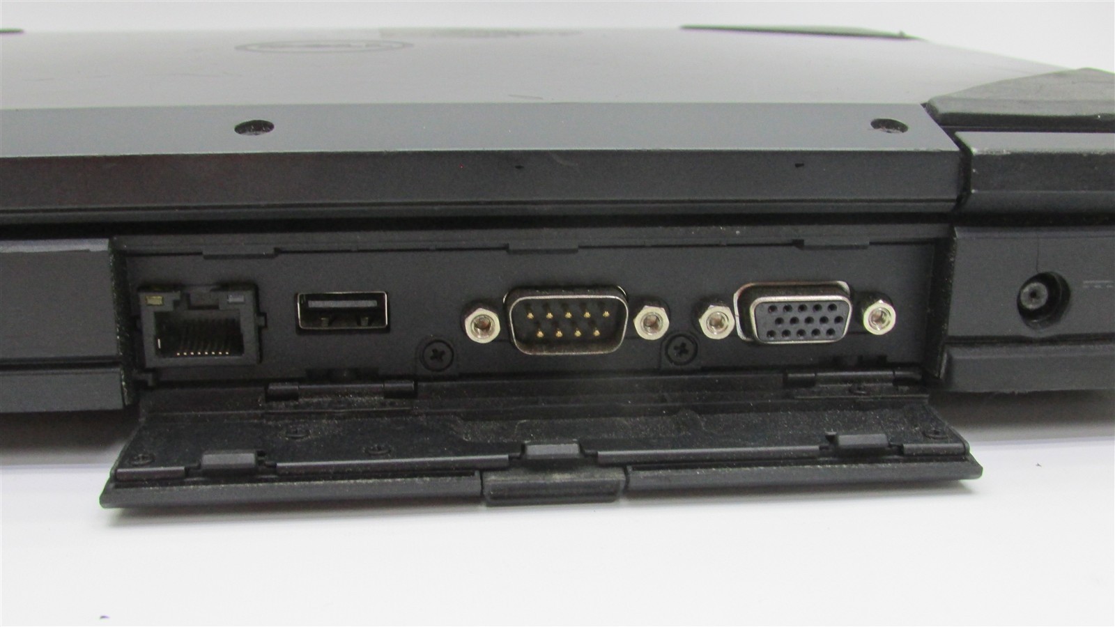 Dell Latitude 5414 i5-6300U 2.4GHz 8GB RAM 250GB m.2 14″ Windows 10 Pro COSM DMG