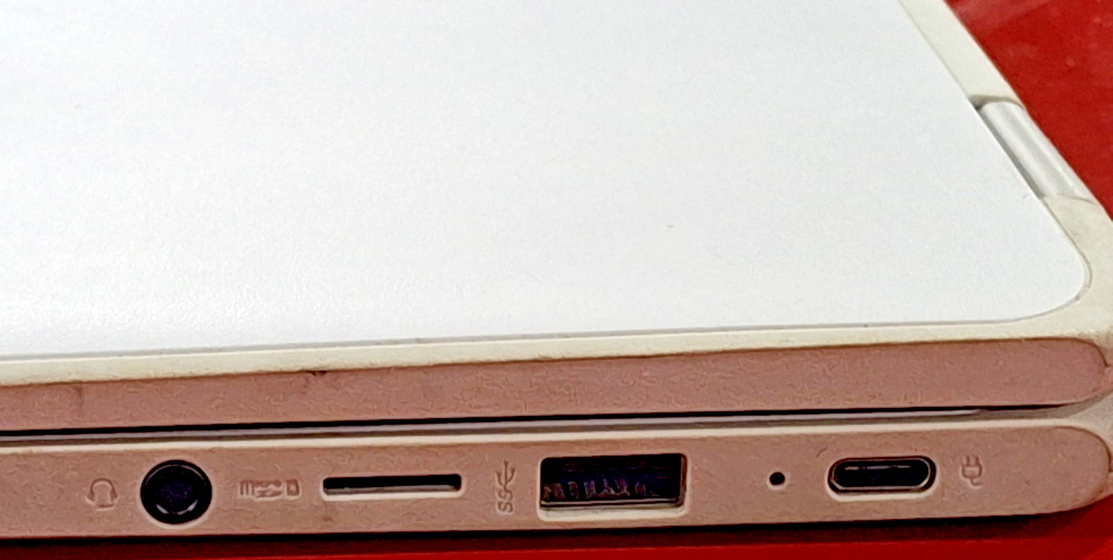 HP Chromebook x360 11 G1 11-ae051wm •CLEAN – GREAT CONDITION•