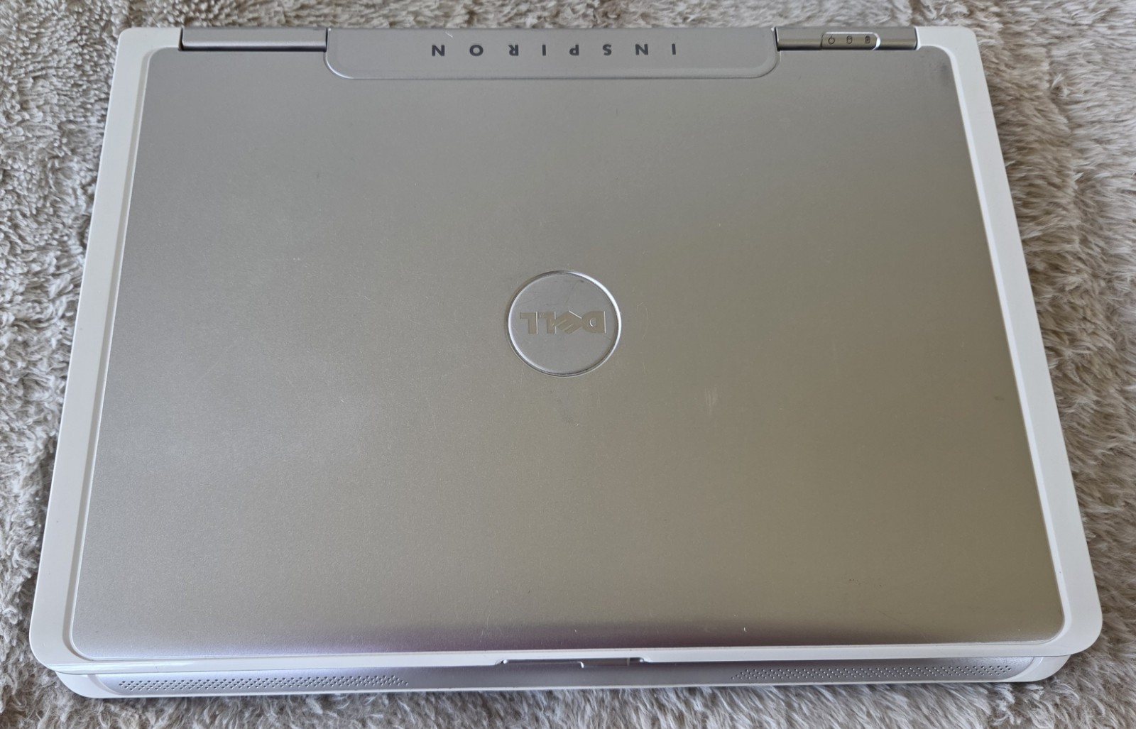 Dell Inspiron 1501, 15.4″, 4GB ram, 250GB SSD, Windows 10!
