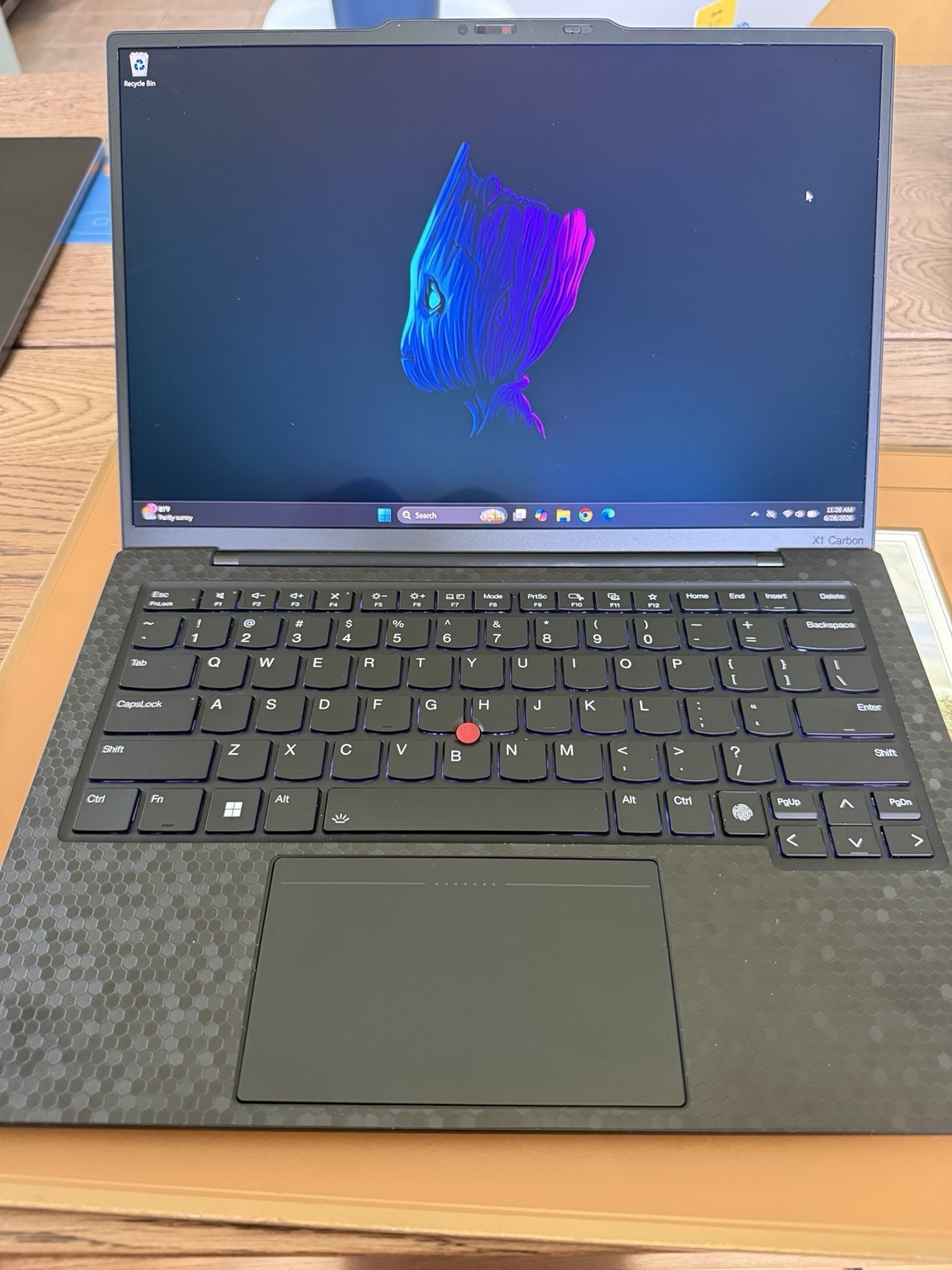 Lenovo X1 Carbon Gen 12 | 14″ 2.7K OLED Touch | Ultra 7 165U | 64GB | 2TB