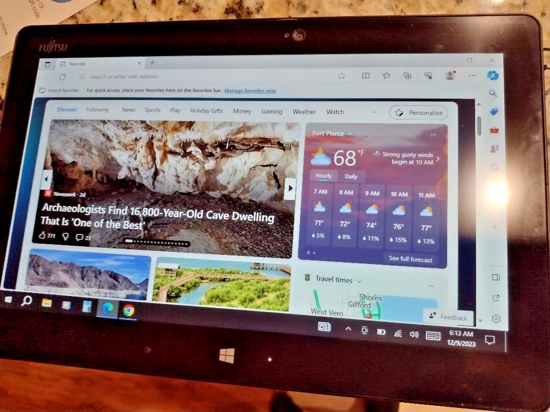 Fujitsu Stylistic Q616 Core M5-6Y54 4GB RAM 128GB SSD win 10 Works/Looks Good