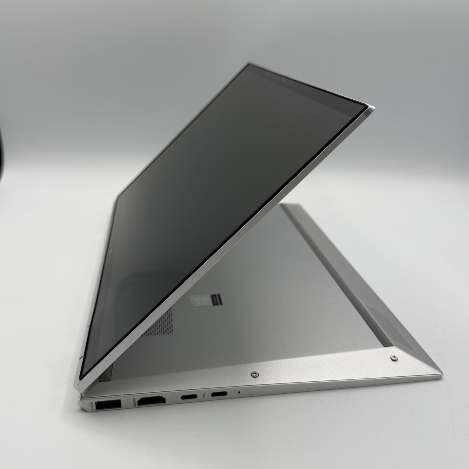 HP EliteBook X360 1040 G7 i7-10710U 16GB RAM 256GB m2 14″ Touch Win 11 Very Good