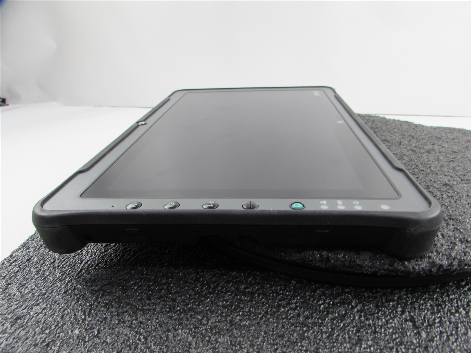GETAC RUGGED TABLET F110 (G4) 1920X1080 FHD I5-7200U 128GB SSD 8GB RAM NO O.S
