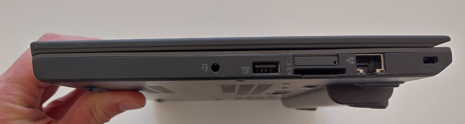 Lenovo ThinkPad X270 Intel Core i5 Win 10 11 8GB 256GB SSD NVMe LAN USB-C X13