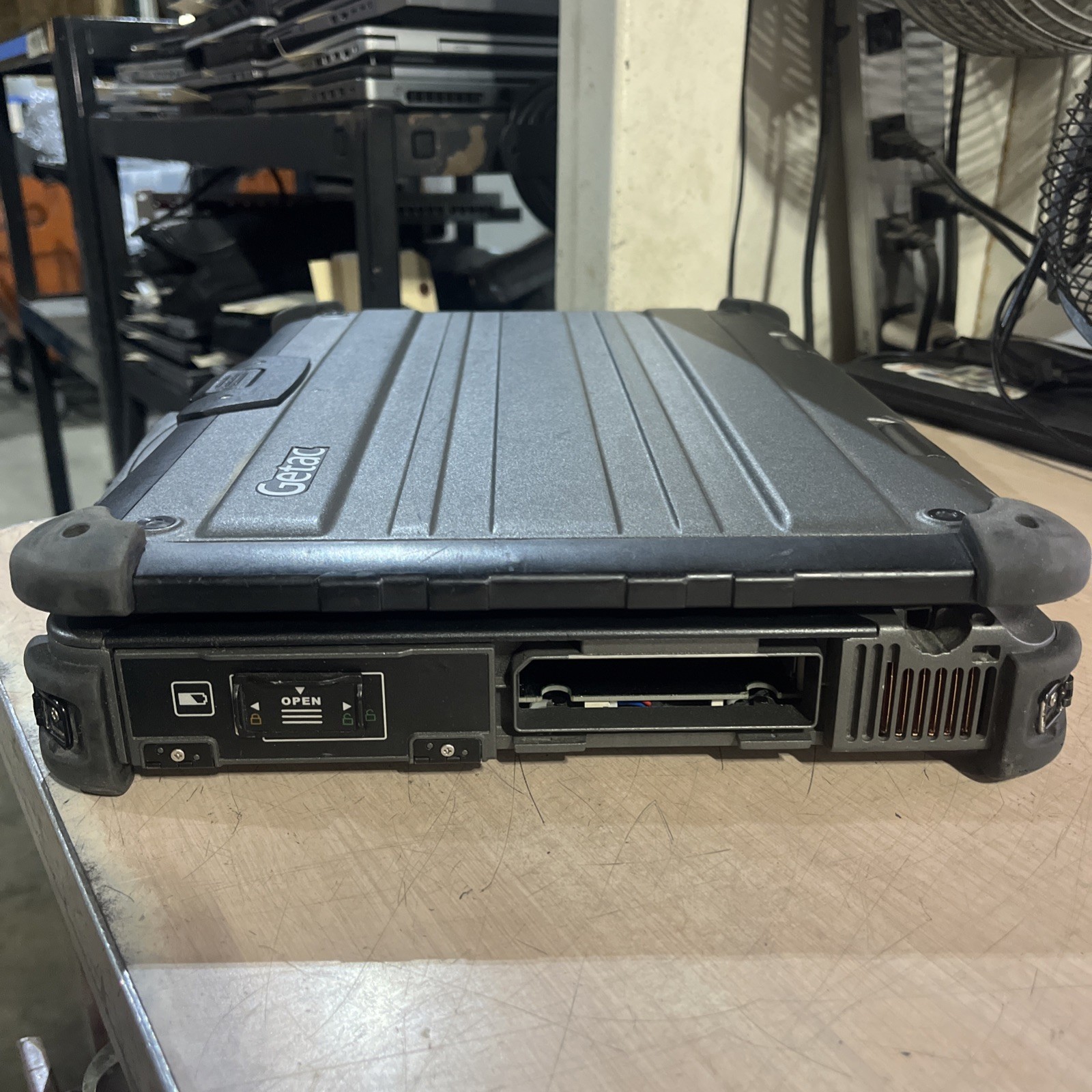 GETAC X500 NO RAM RUGGED MOBILE LAPTOP