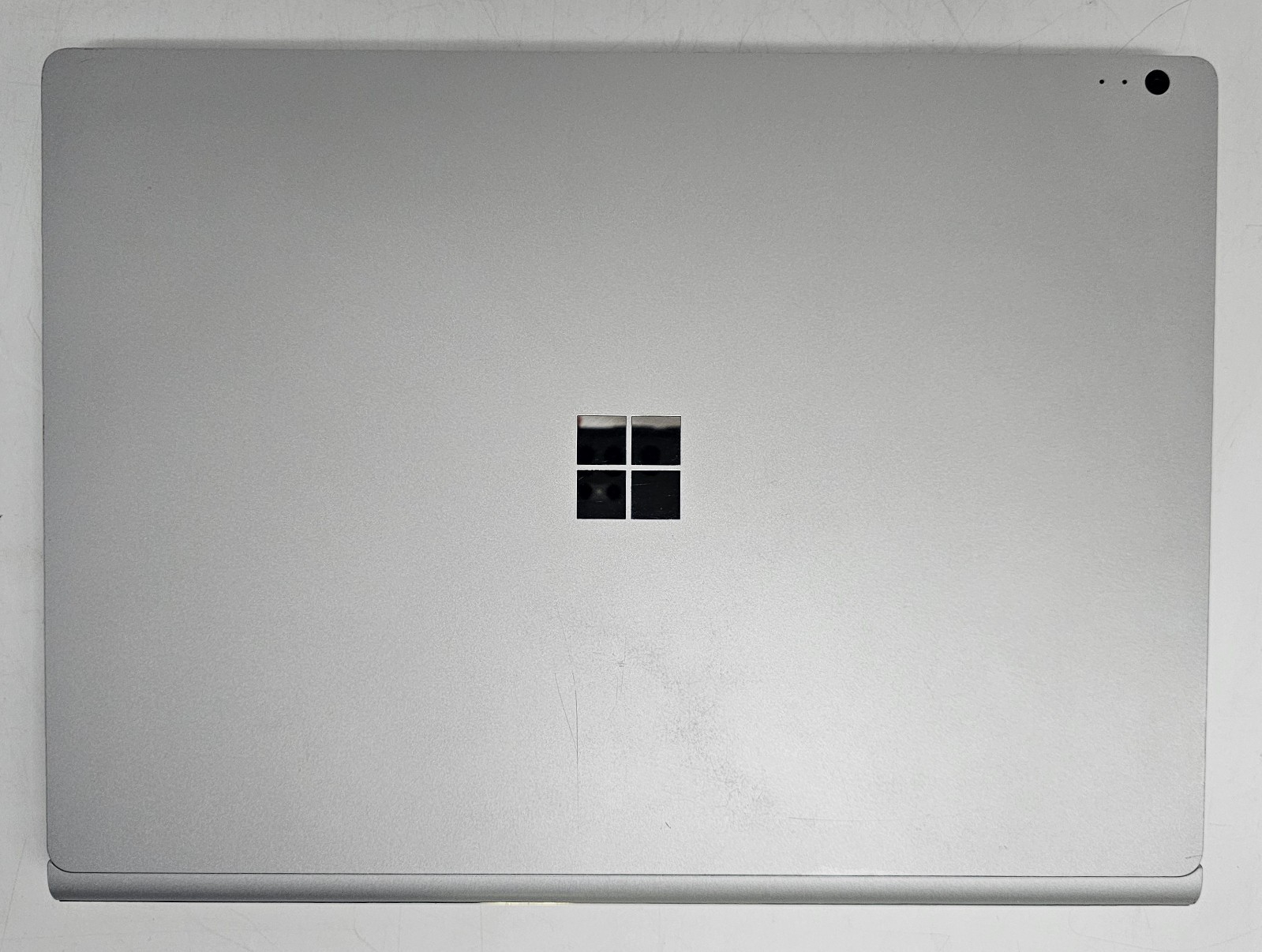 Microsoft Surface Book 2 – 13.5″ Laptop – i5-7300U 8GB RAM 256GB SSD – Win 11