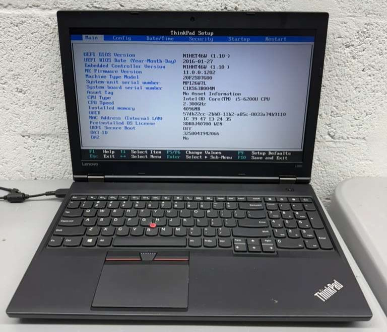 Lenovo ThinkPad L560 15.6″ Laptop i5-6200U 4GB RAM – Powers to BIOS – Used