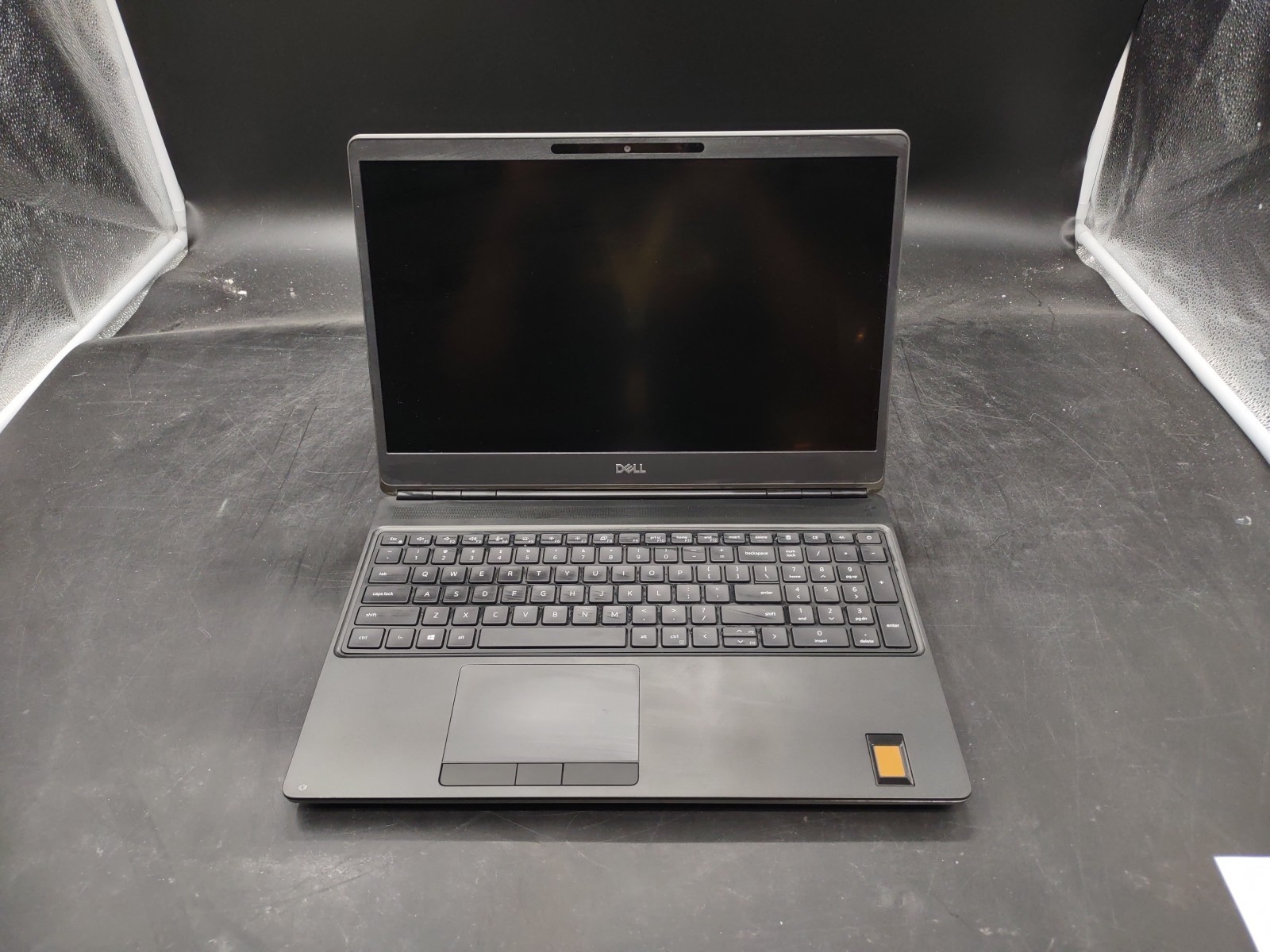 Dell Precision 7550 i9 10885H @ 2.40GHz 64GB RAM NO SSD NO OS