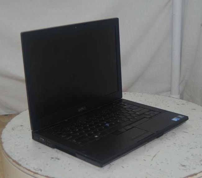 Dell Latitude E6410 14.1″ Laptop i5-M560 2.6GHz 4GB SEE NOTES