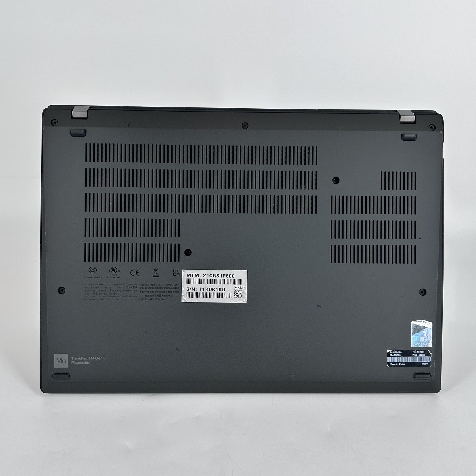 Lenovo ThinkPad T14 Gen 3 FHD+ TOUCH Ryzen 5 PRO 6650U 16GB 256GB Specks on LCD