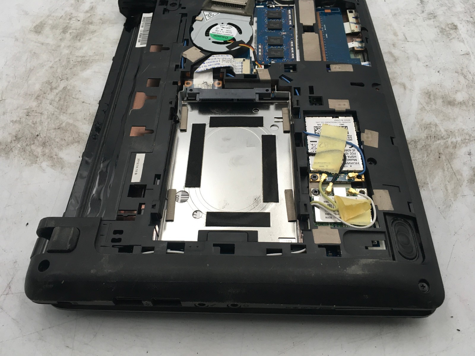 ACER ASPIRE ONE 722 -FOR PARTS/NO POWER- AMD C60 – 4GB RAM – 11″ -NO OS-READ- BB