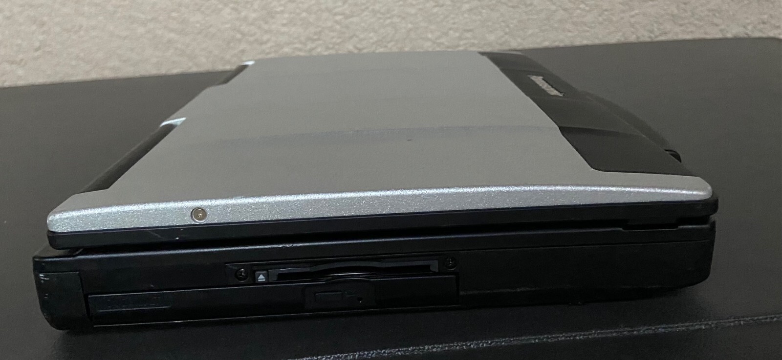 Panasonic CF-53 i5-3340M 2.7GHz 8GB RAM 1TB GB HHD Windows 10 pro