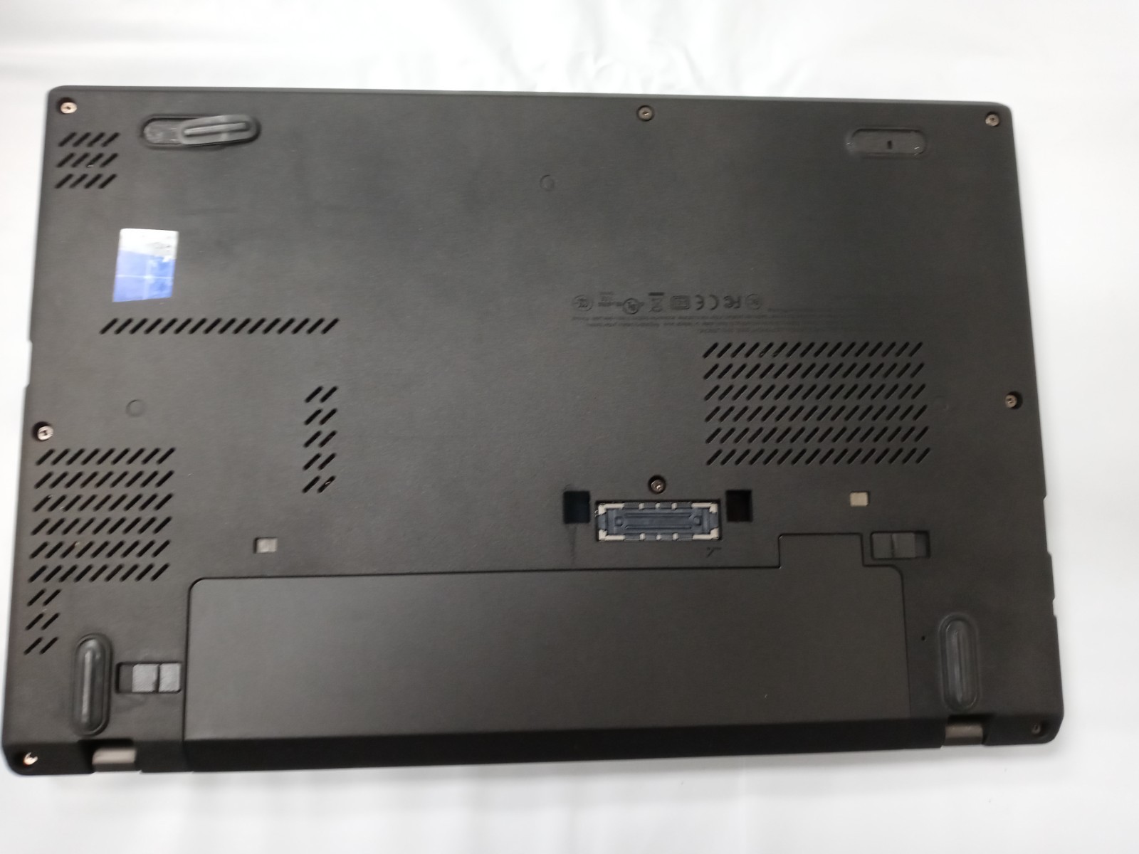 Lenovo ThinkPad X240 – i5-4300U 1.9GHZ , 8GB RAM, 0GB SSD NO OS NO AC-ADAPTER