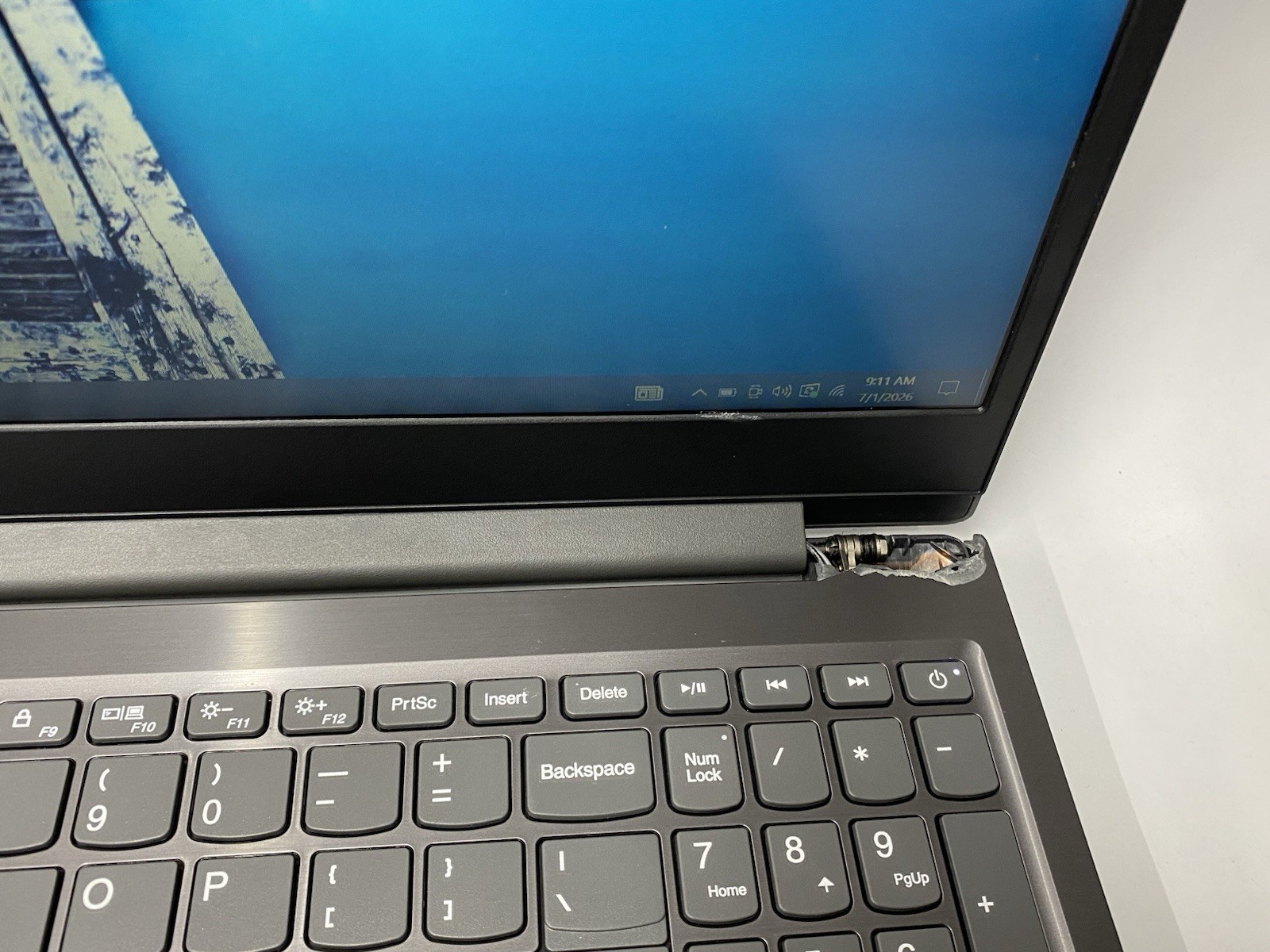 Lenovo V15-ADA – Grade C – FHD – Gold 3150U – 4GB – 128SSD – W10P